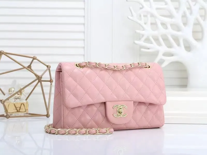 𝐂𝐇 Quilted Lambskin Leather Jumbo Double Flap Bag