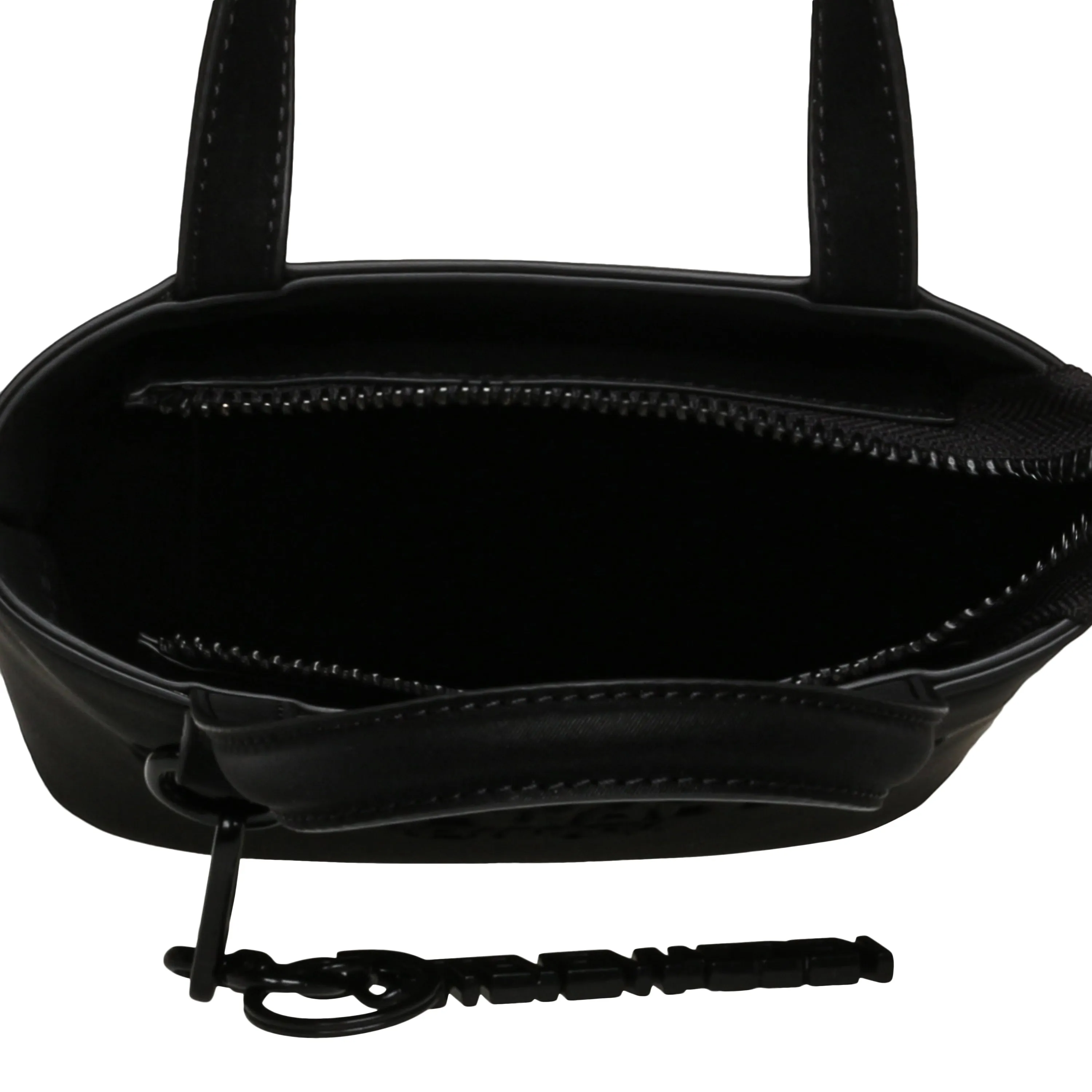 BRIGGY BLACK