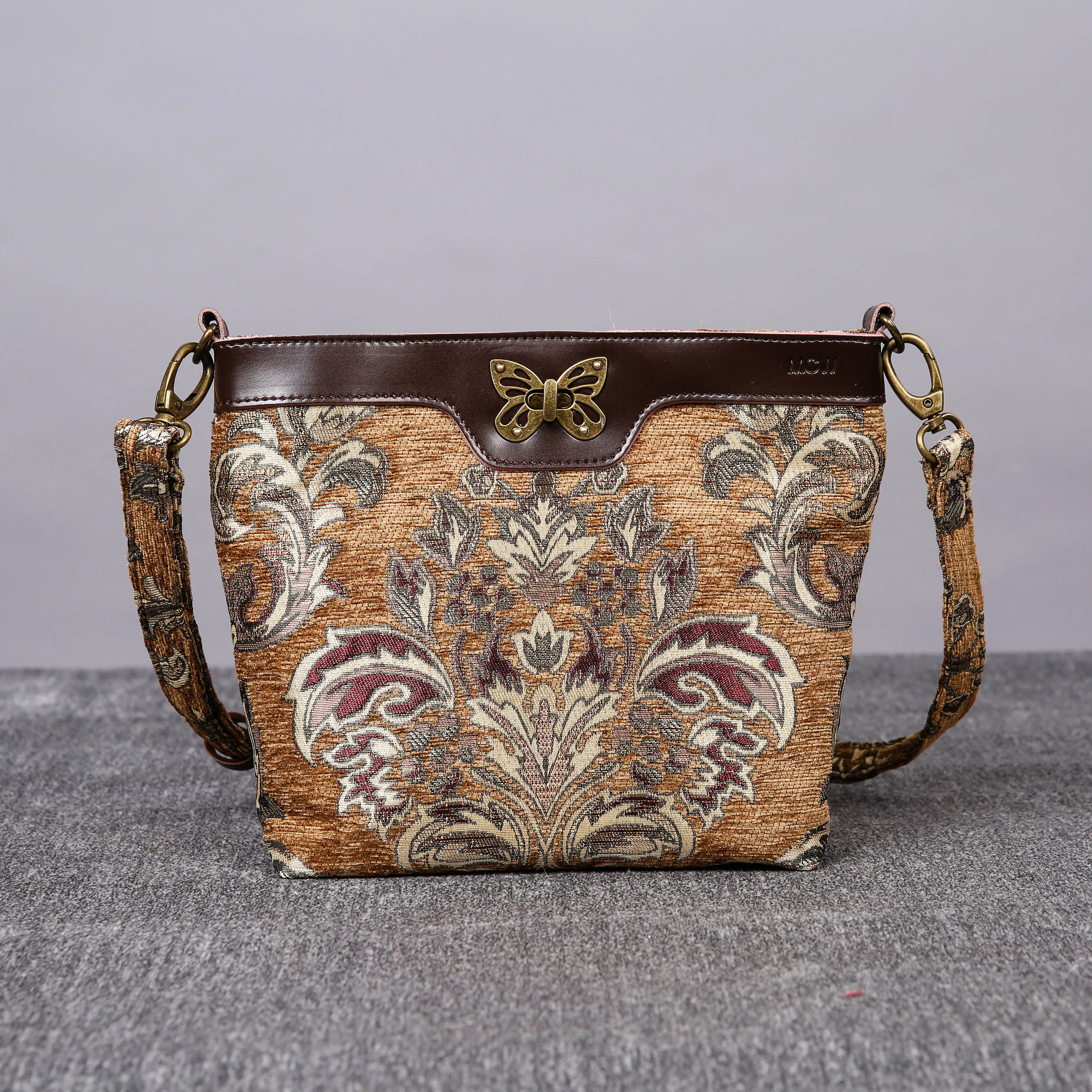 Carpet Crossbody Bag Victorian Blossom Gold