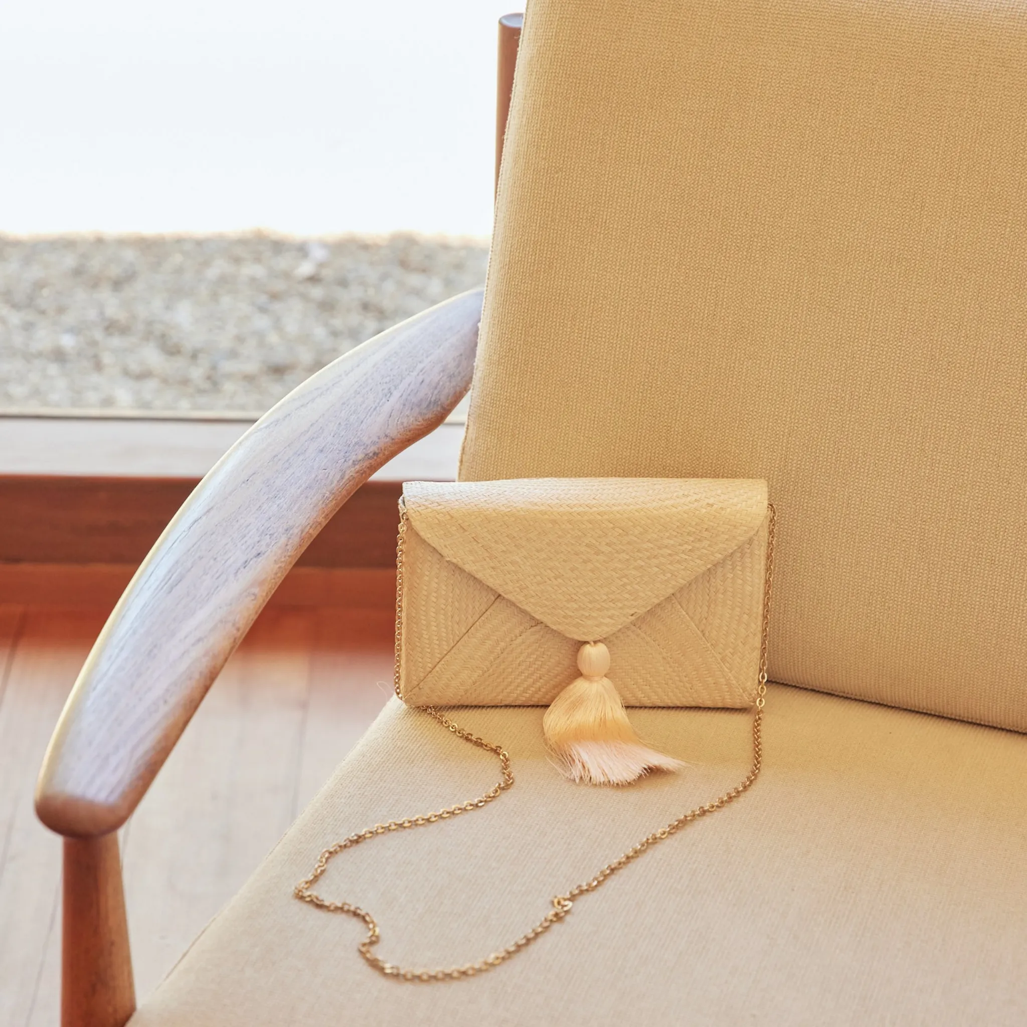 Cassia Straw Clutch Bag in White