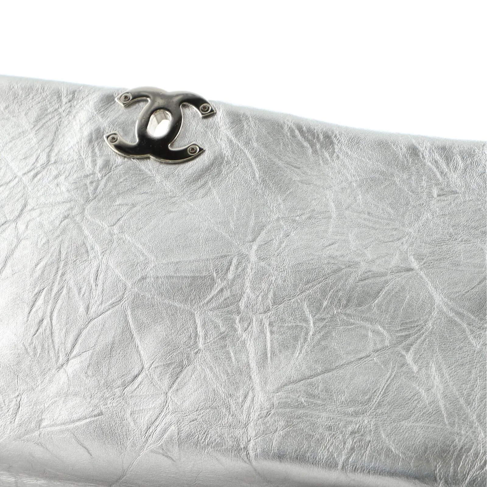 CHANEL CRUMPLED QUILTED CALFSKIN METALLIC CHAIN BAG