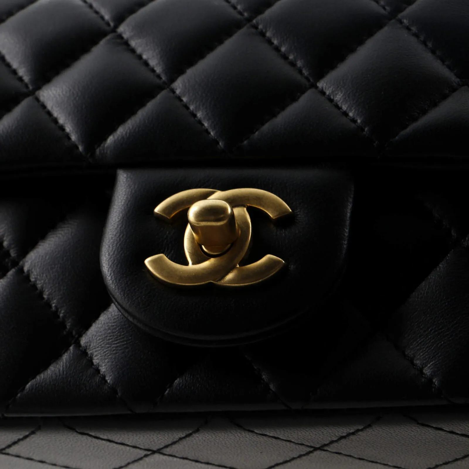 Chanel Pearl Crush Flap Bag Quilted