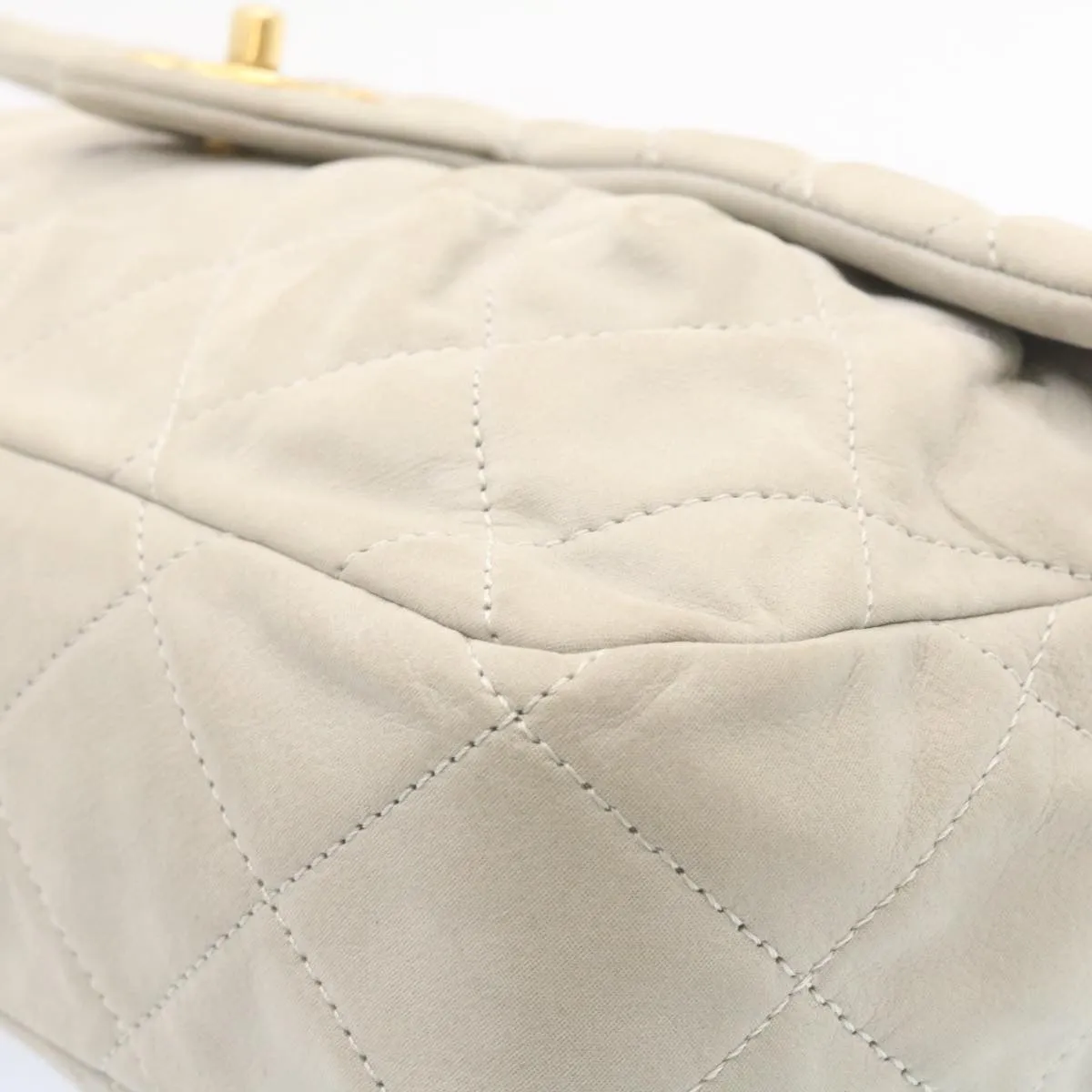 Chanel White Leather Sac  Rabat shoulder bag