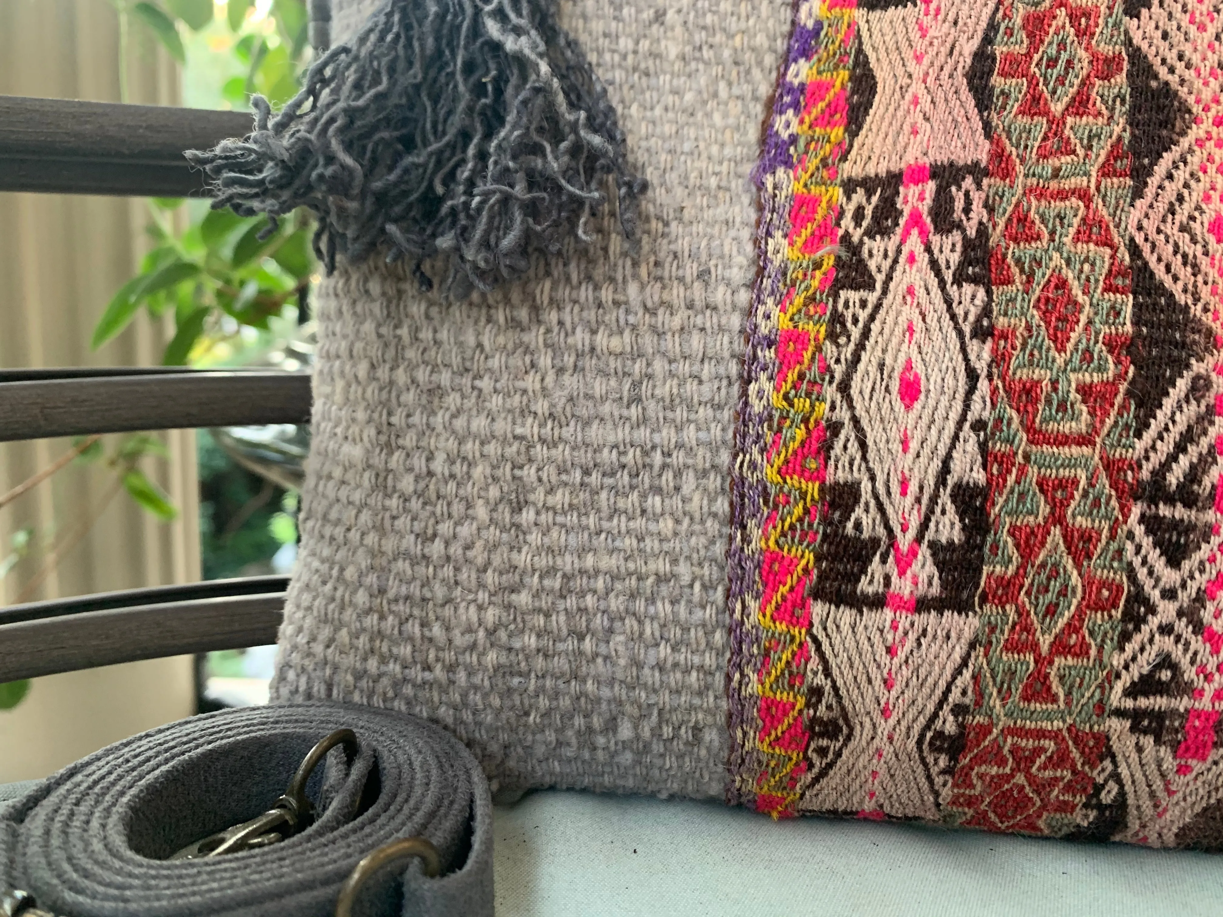 Cinturon Convertible Bag in Silver Grey (MORE TEXTILES)