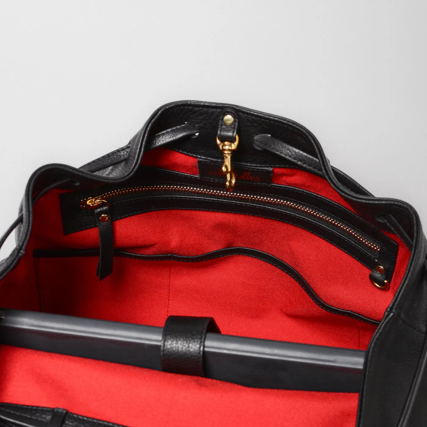 Commuter Backpack - Medium