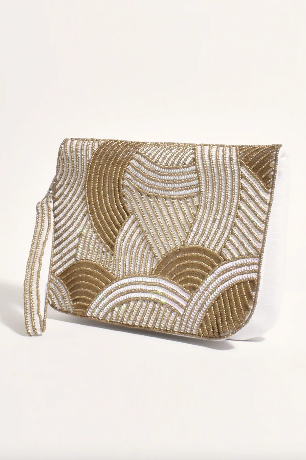 Curve Bead Clutch