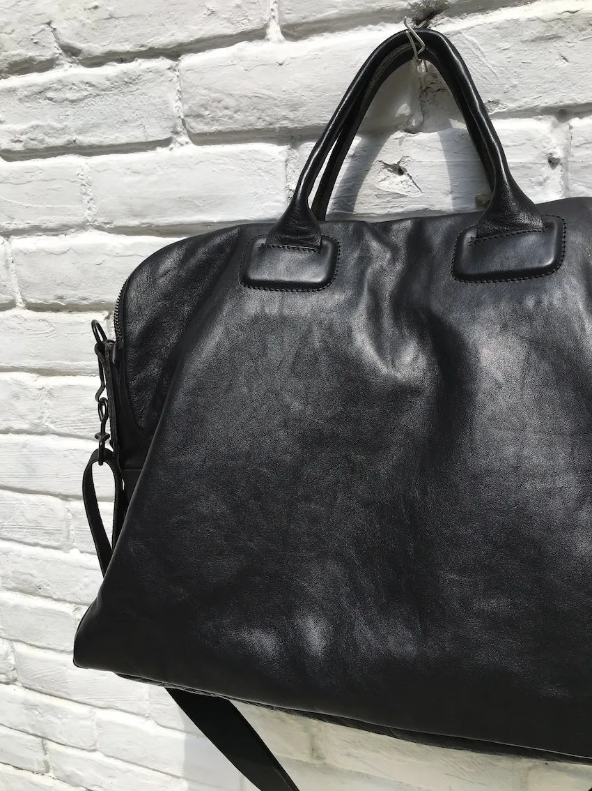 Delle Cose/Black horse doctor bag