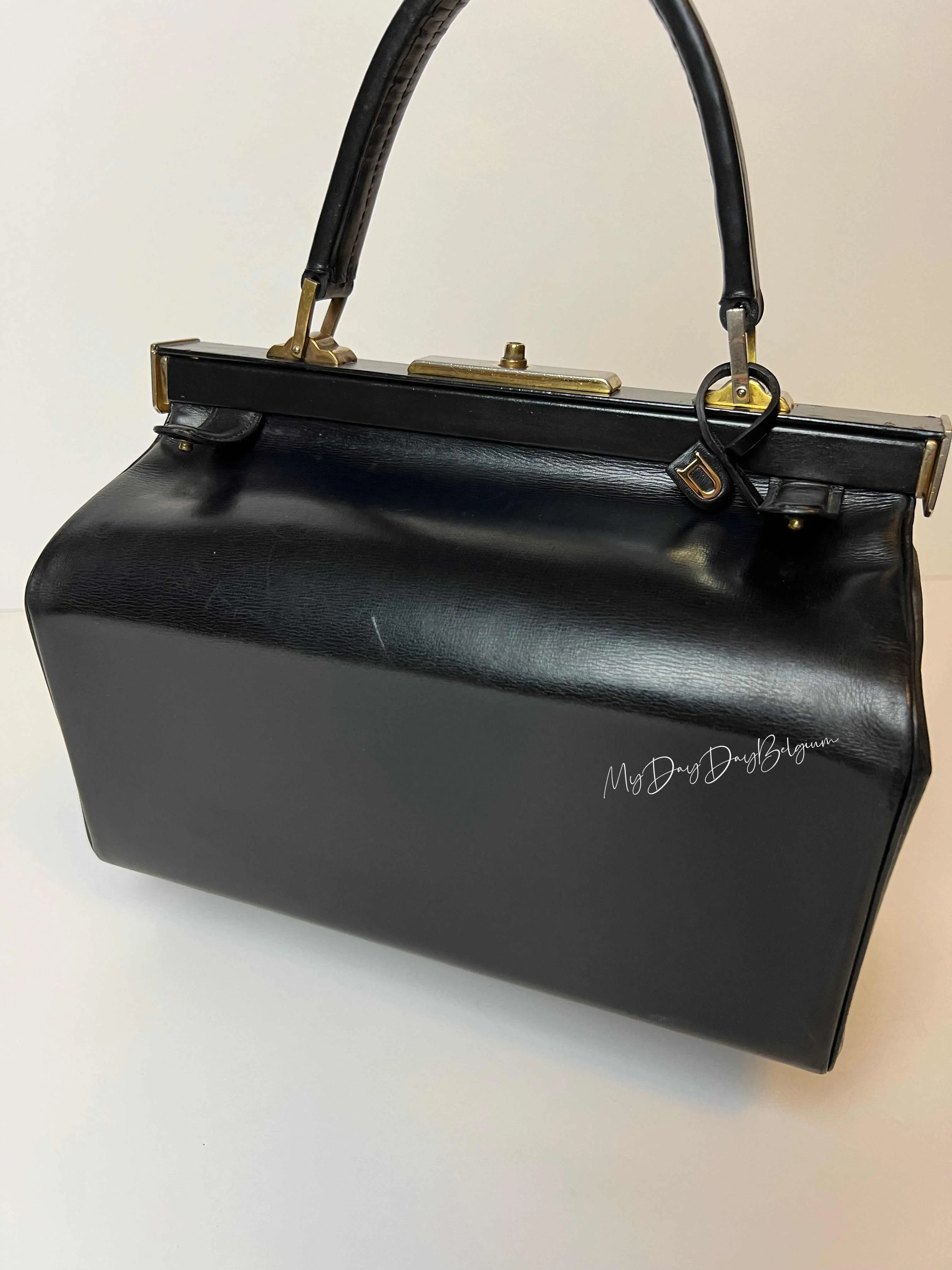 Delvaux vintage 1962 doctor bag