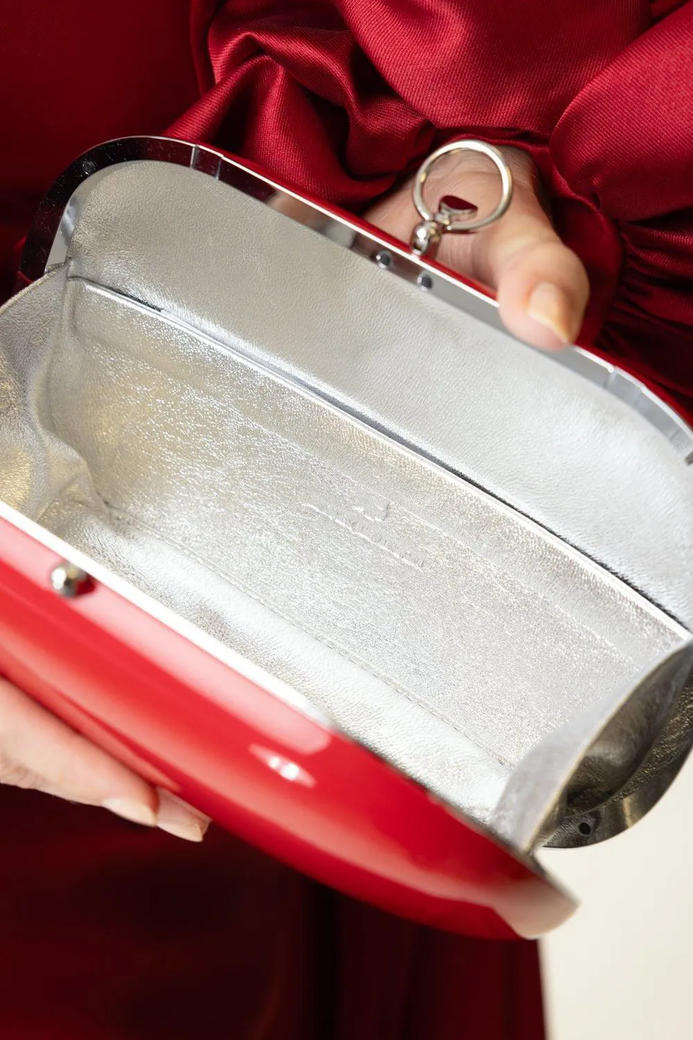 Elina Plus Clutch - Touring Red