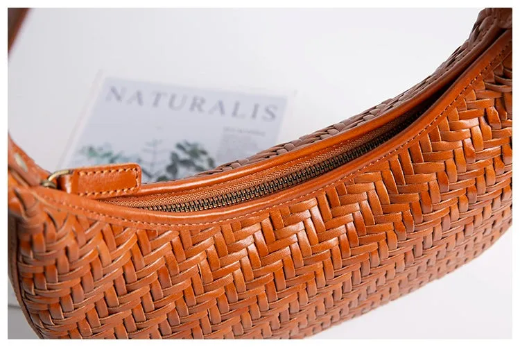 Fuer French Handmade Minimalist Genuine Leather Underarm Bag – Crescent Weave Design