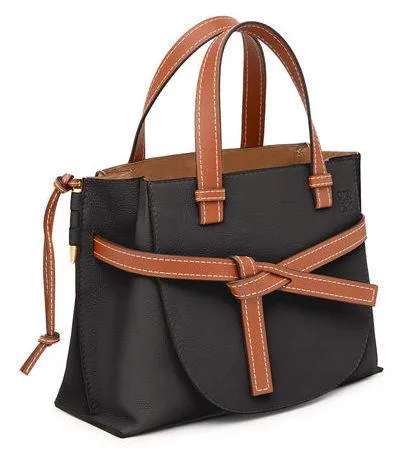 Gate Top Handle Small Bag Black/Pecan Color