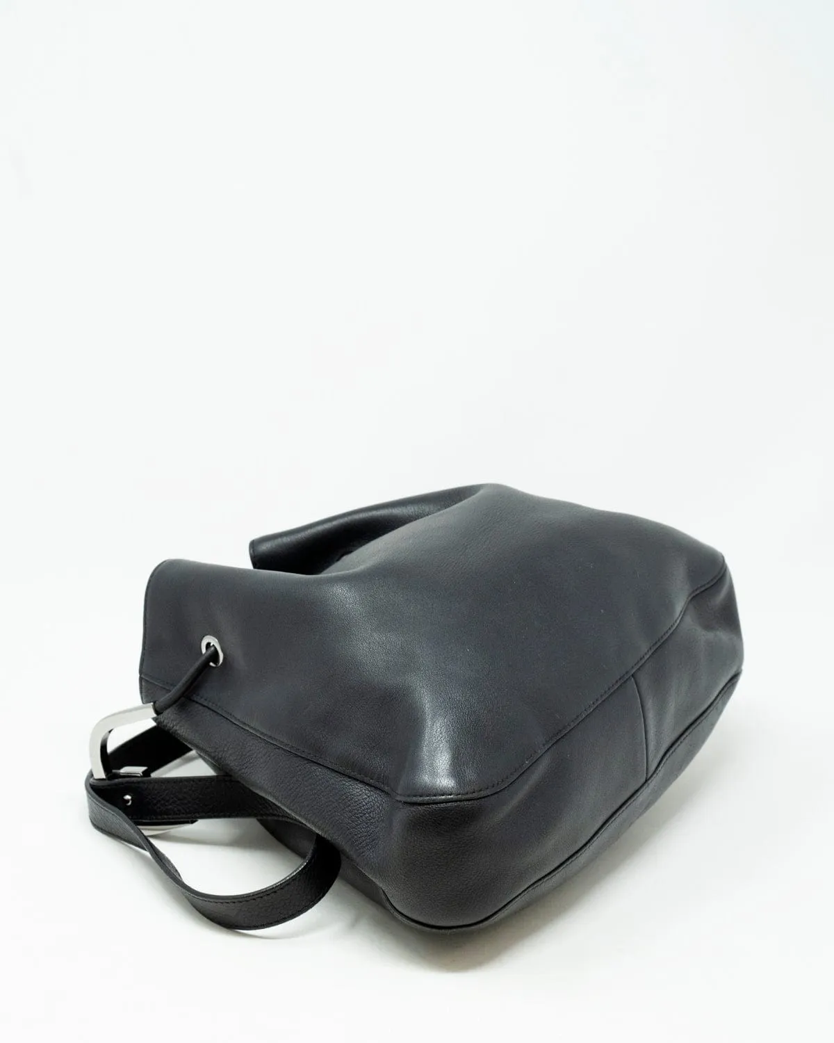 Gucci Black Leather Bucket Style Shoulder Bag - AGL1827
