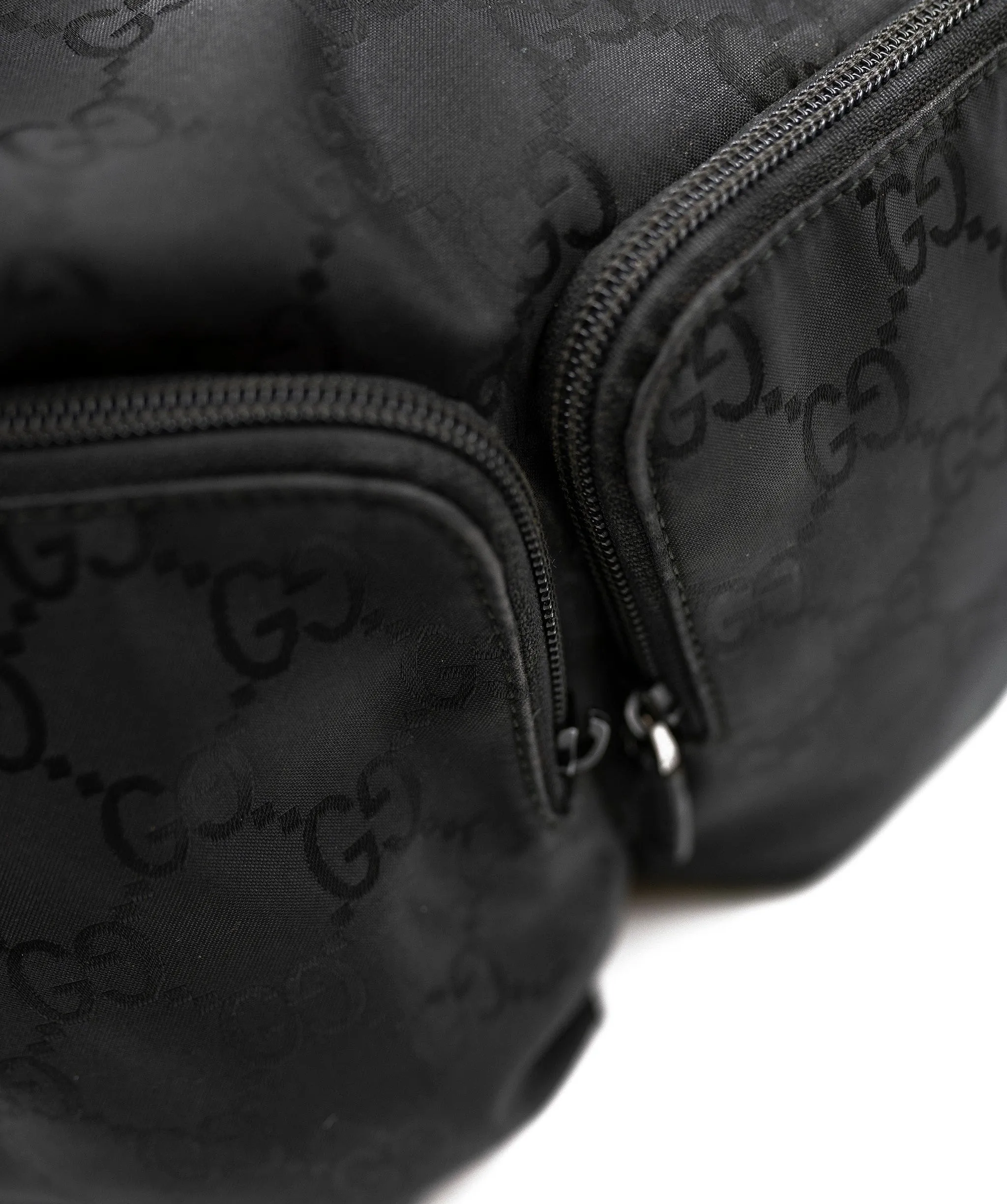 Gucci Canvas Vintage Black Tote ADL2070