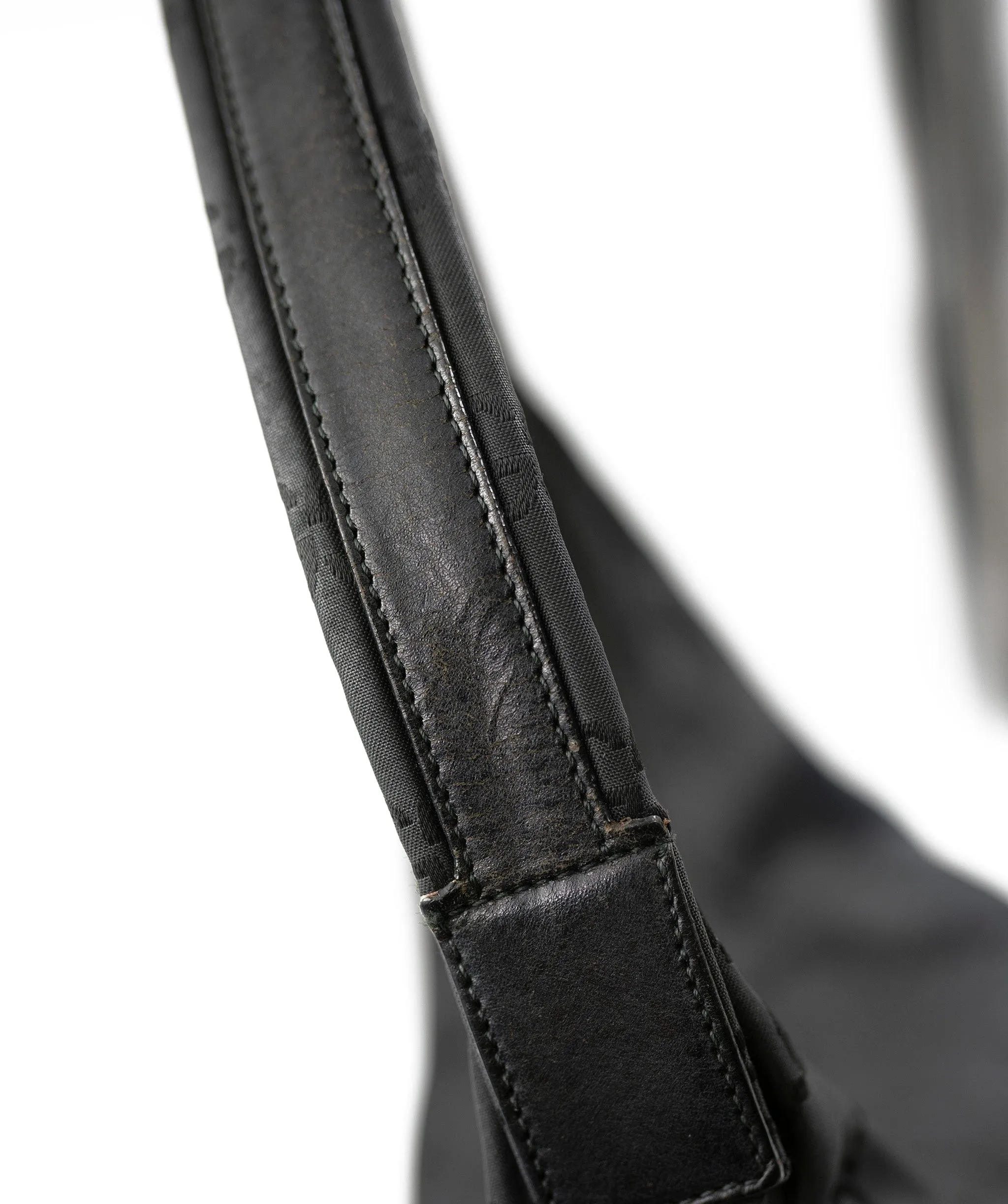 Gucci Canvas Vintage Black Tote ADL2070