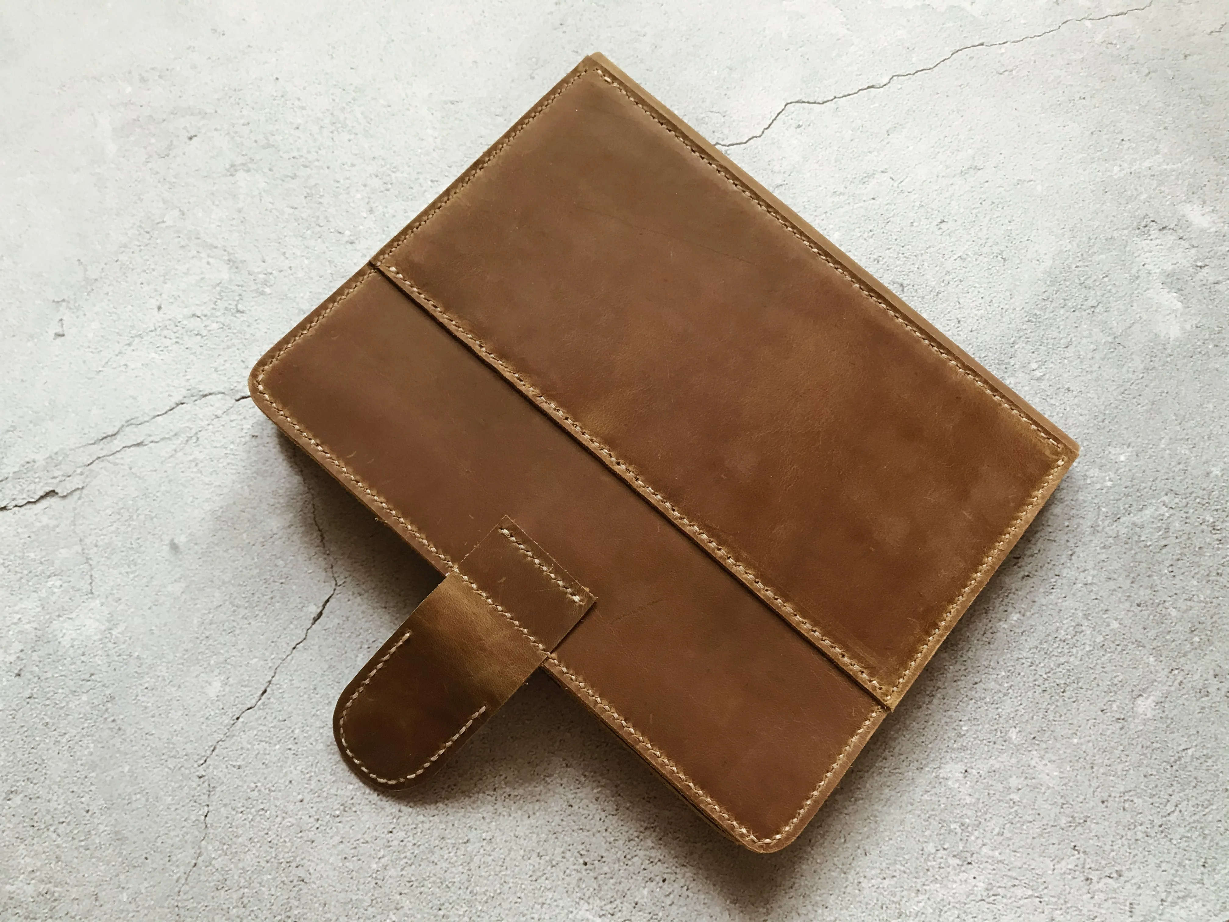 Hand Stitched Crazy Horse Retro-look Leather Padfolio with Magnet Fastener, Leather Compendium, Fit for iPad Air 2/ Pro 9.7" Gift (Brown)