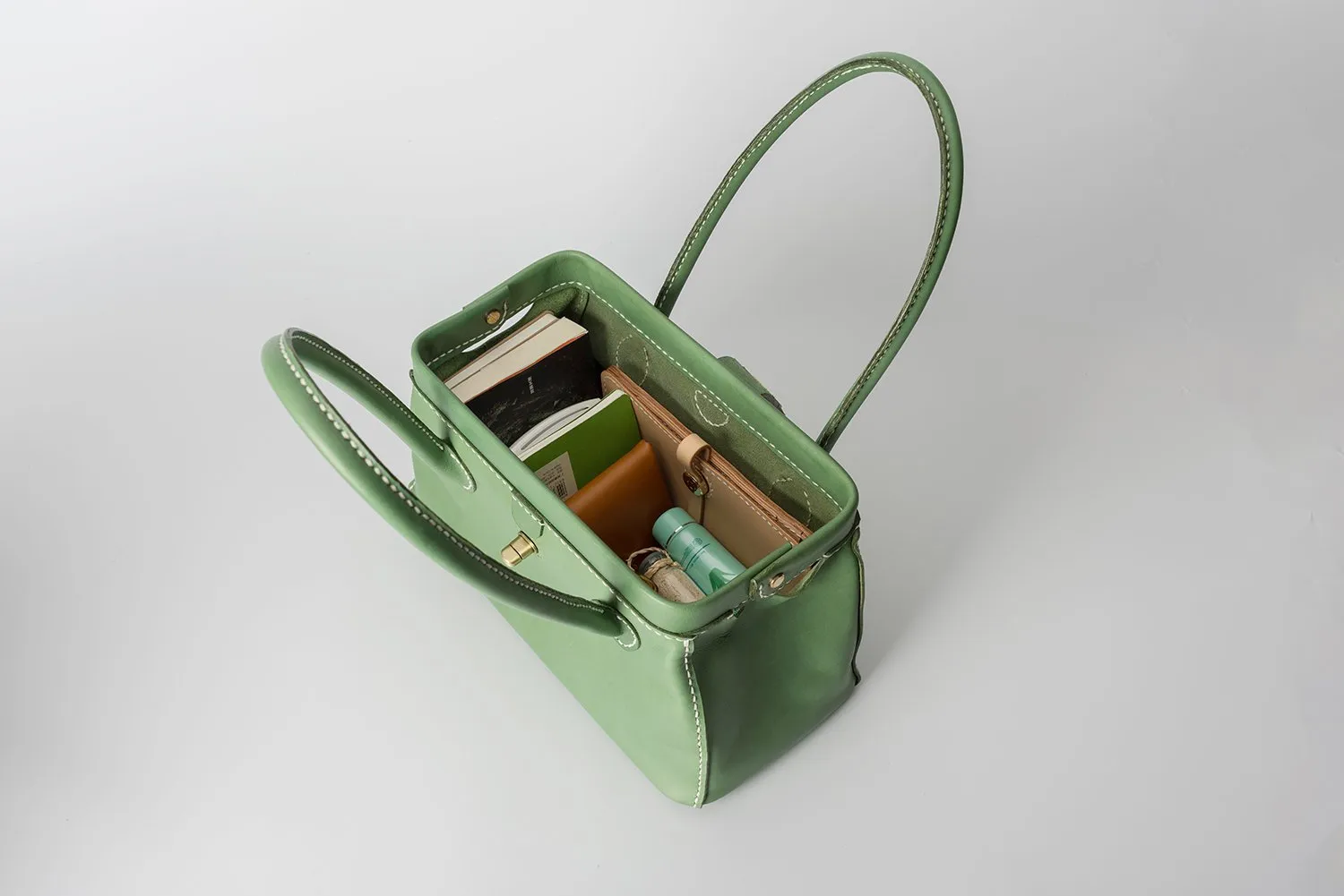 Handmade Womens Leather Doctor Handbag Purse Tan Shoulder Bag Doctor Bags for Women