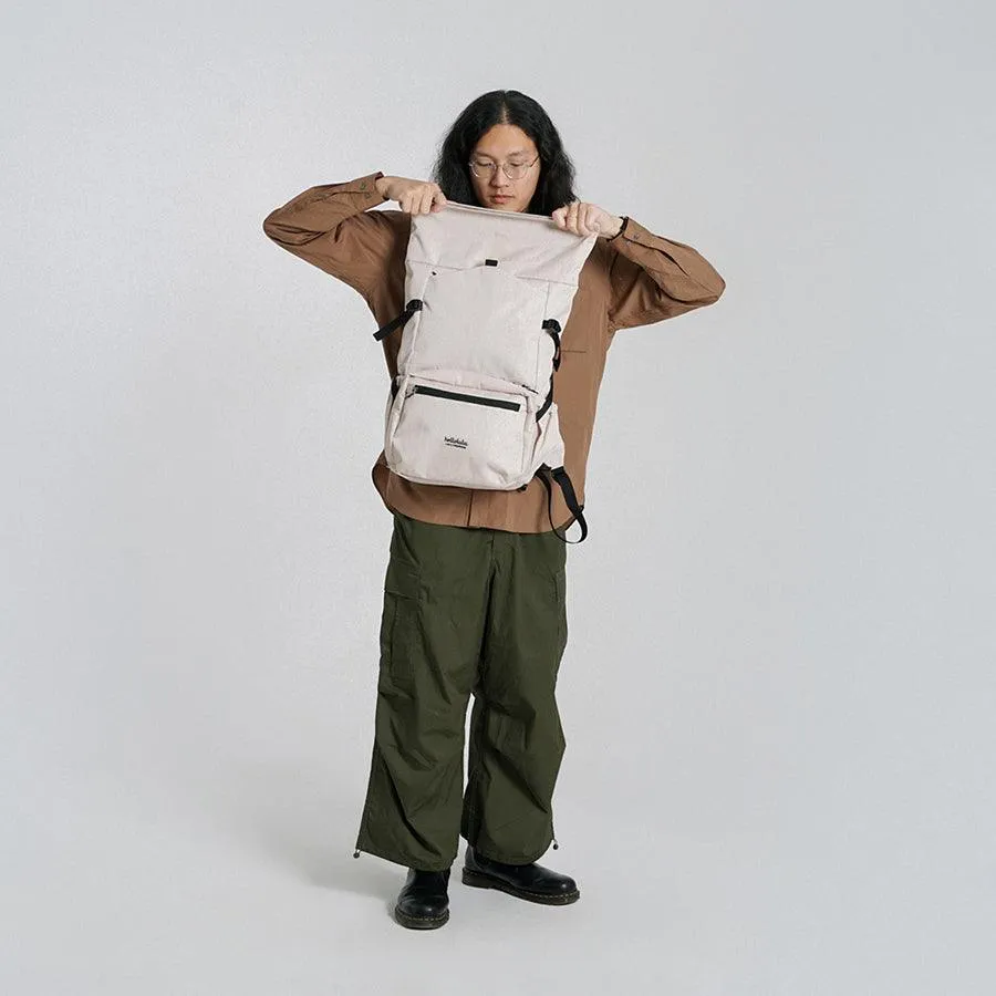 HELLOLULU Holger - DSLR Camera Backpack Milk