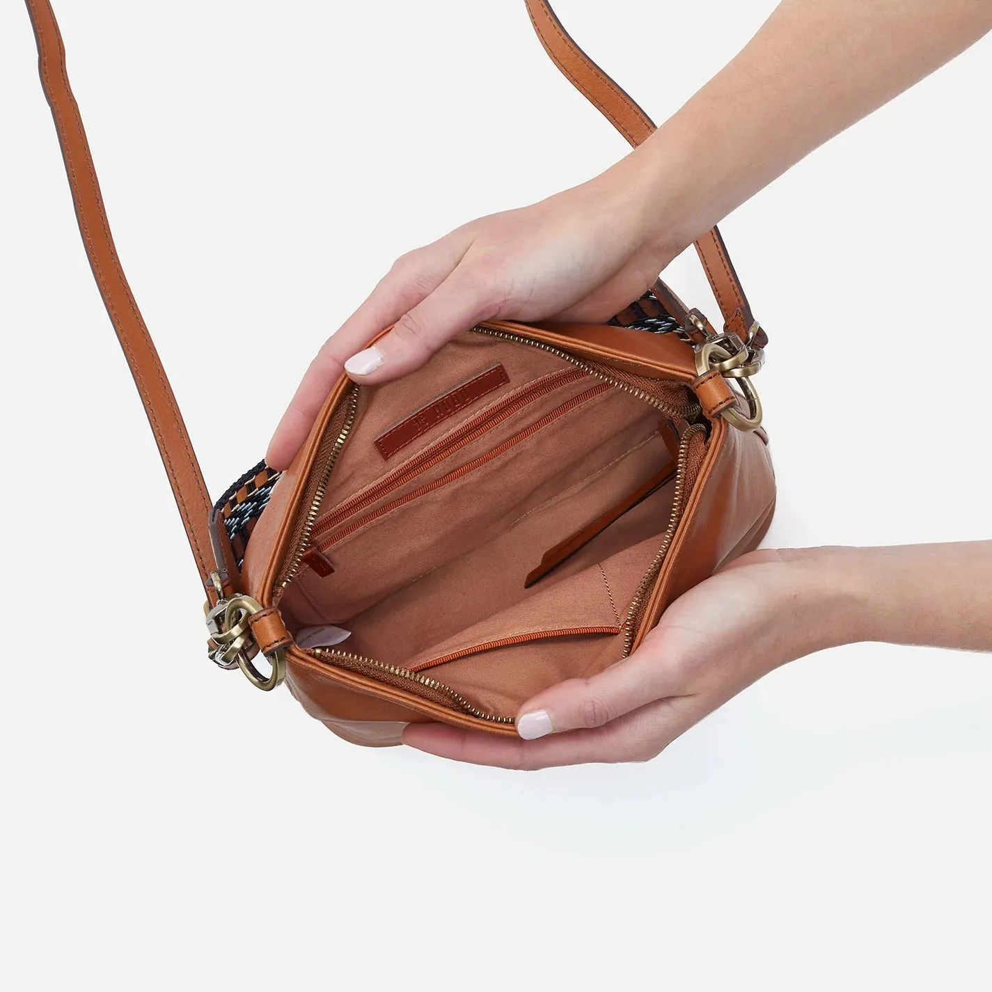 Hobo - Belle Convertible Shoulder Bag - Honey Brown