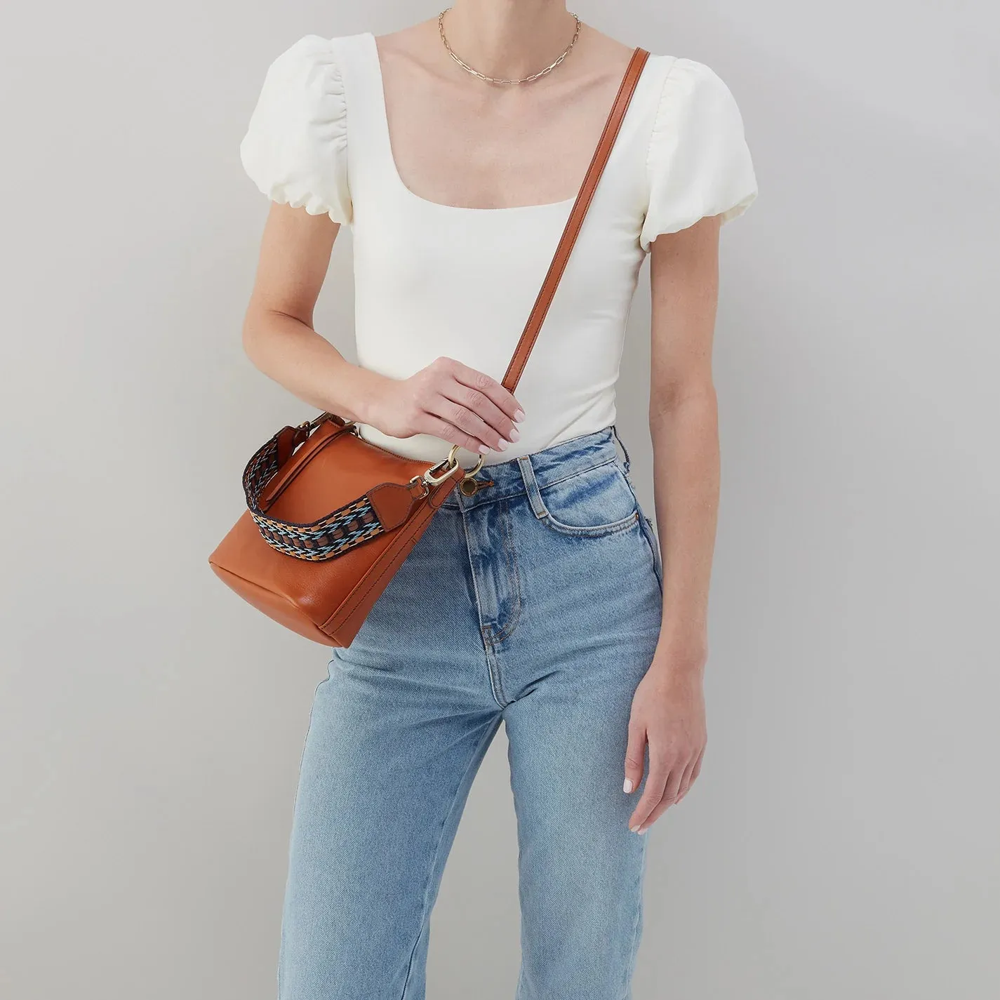 Hobo - Belle Convertible Shoulder Bag - Honey Brown