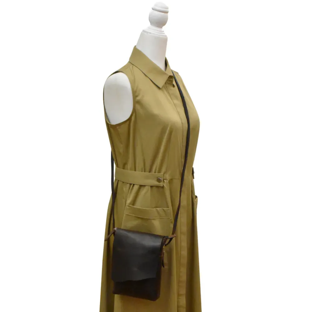 ili New York Small Canada Chocolate Crossbody Bag (Women's)