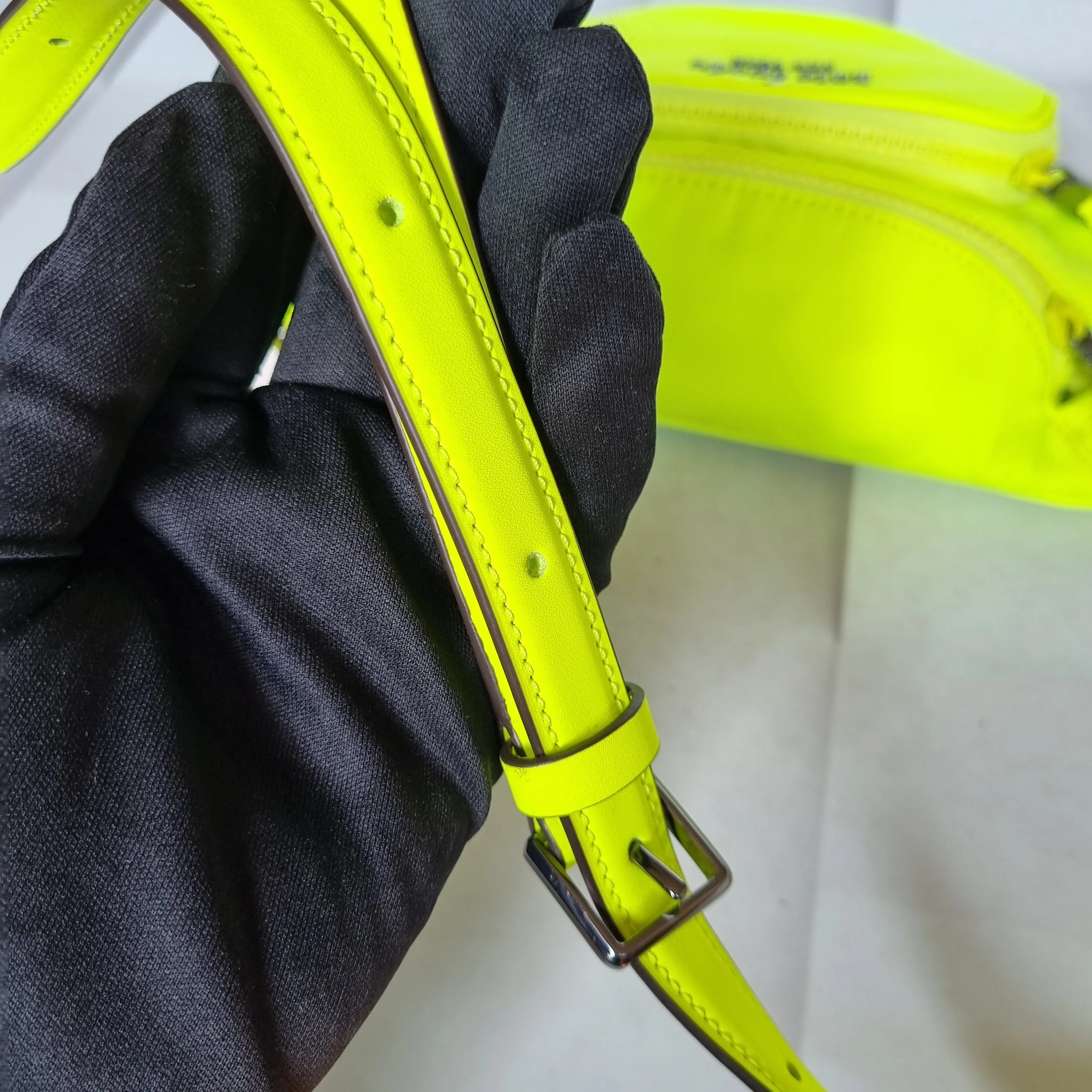 Kate Spade Belt Bag Neon Green Size 15x12