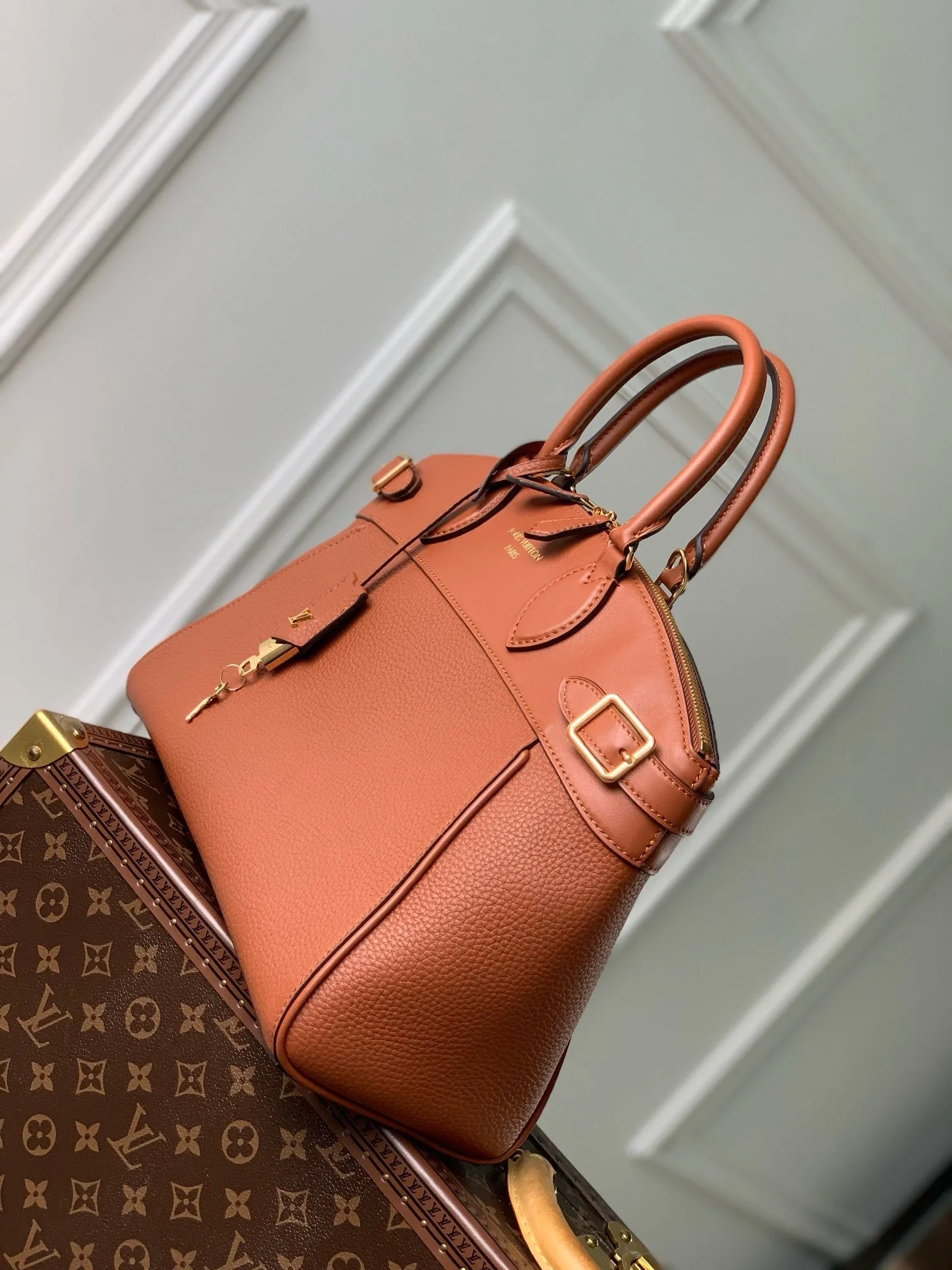 LB1052 Vendôme MM / HIGHEST QUALITY VERSION / 14.2 x 11.4 x 5.9 inches