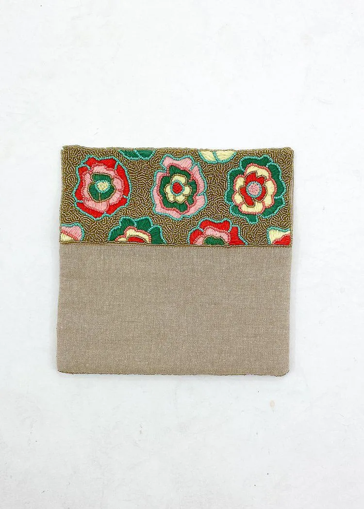 Lewa Beaded Clutch