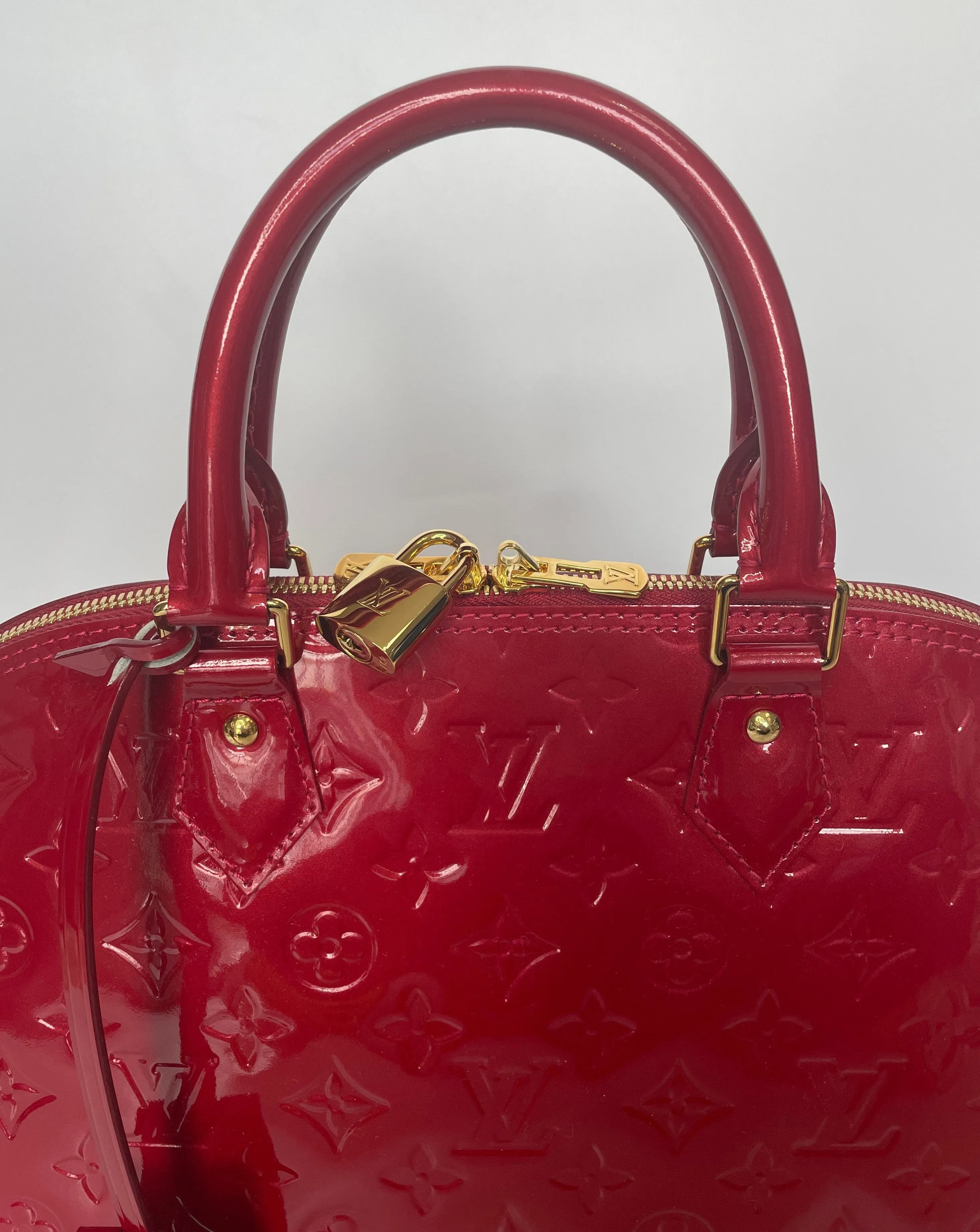 LOUIS VUITTON | ALMA PM VERNIS | CERISES