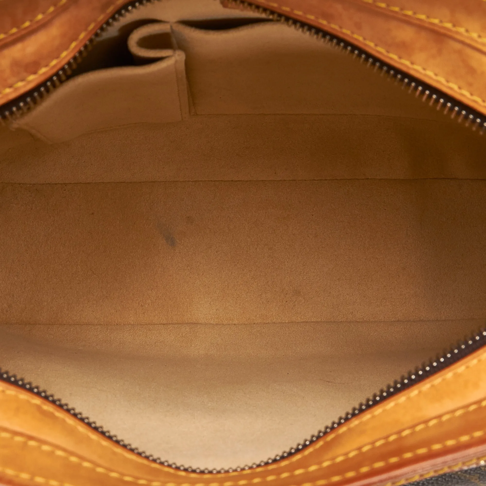 Louis Vuitton Hudson GM Monogram Canvas
