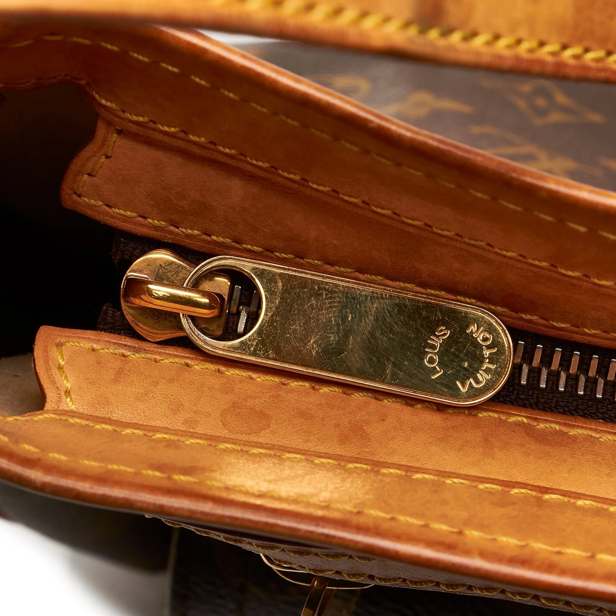 Louis Vuitton Hudson GM Monogram Canvas
