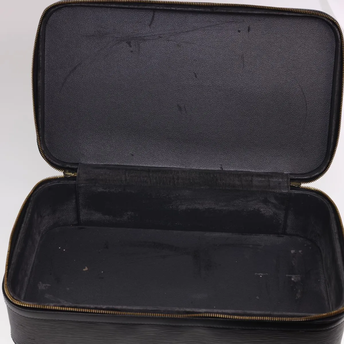 Louis Vuitton Weekender Gm  Leather Travel Bag ()