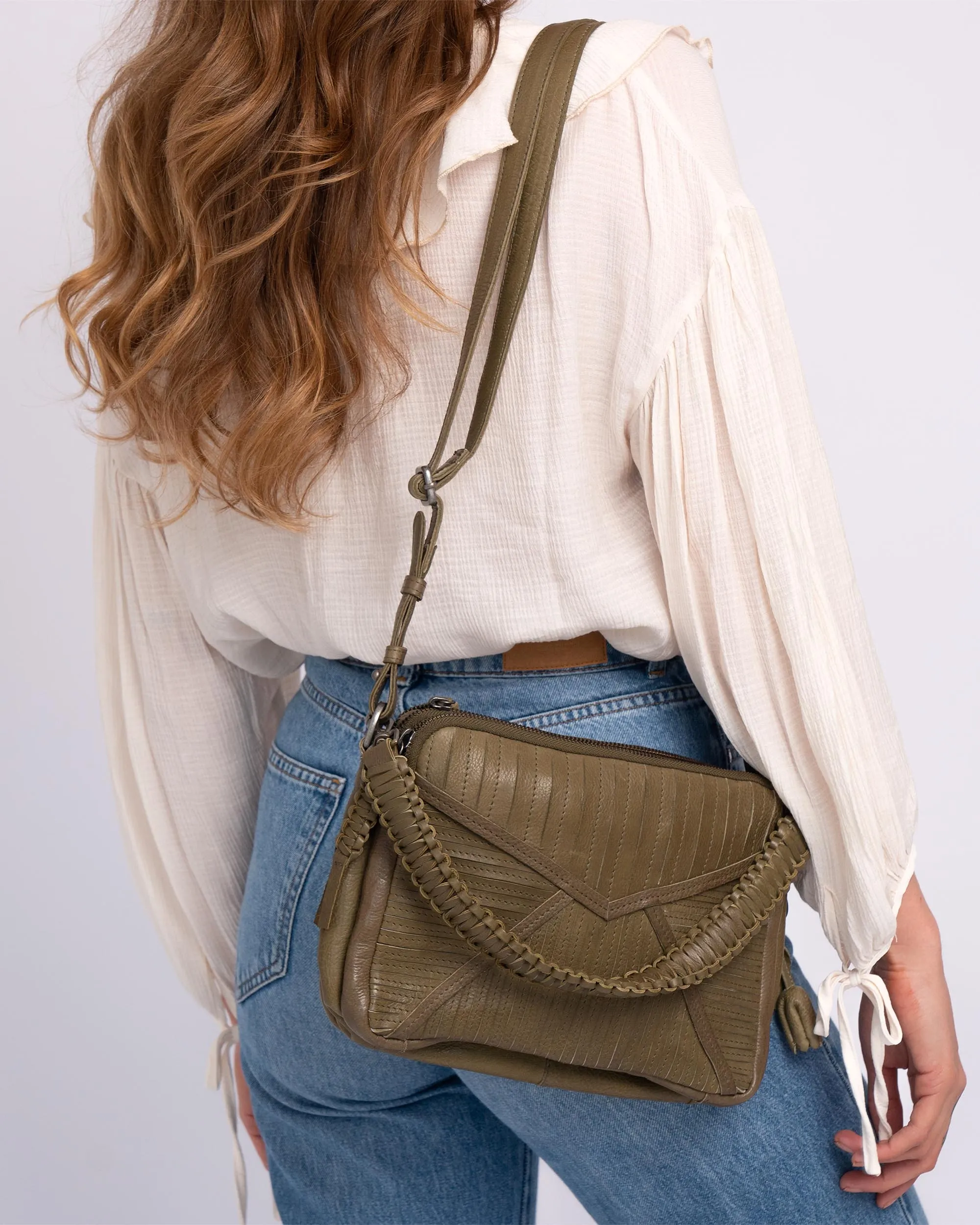 Metten | Leather Envelope Bag