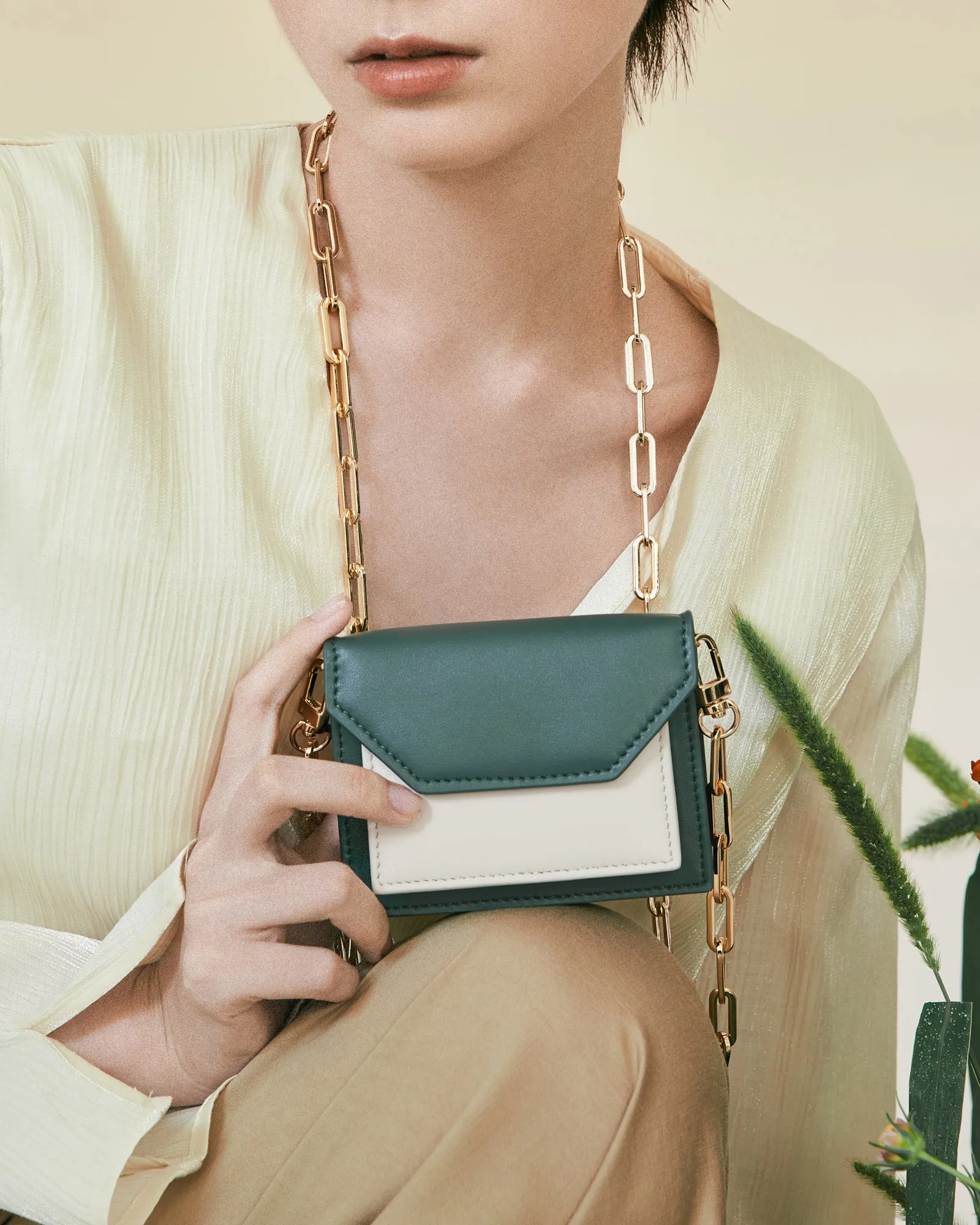 Micro Cedar Bag - BLACK & OAT