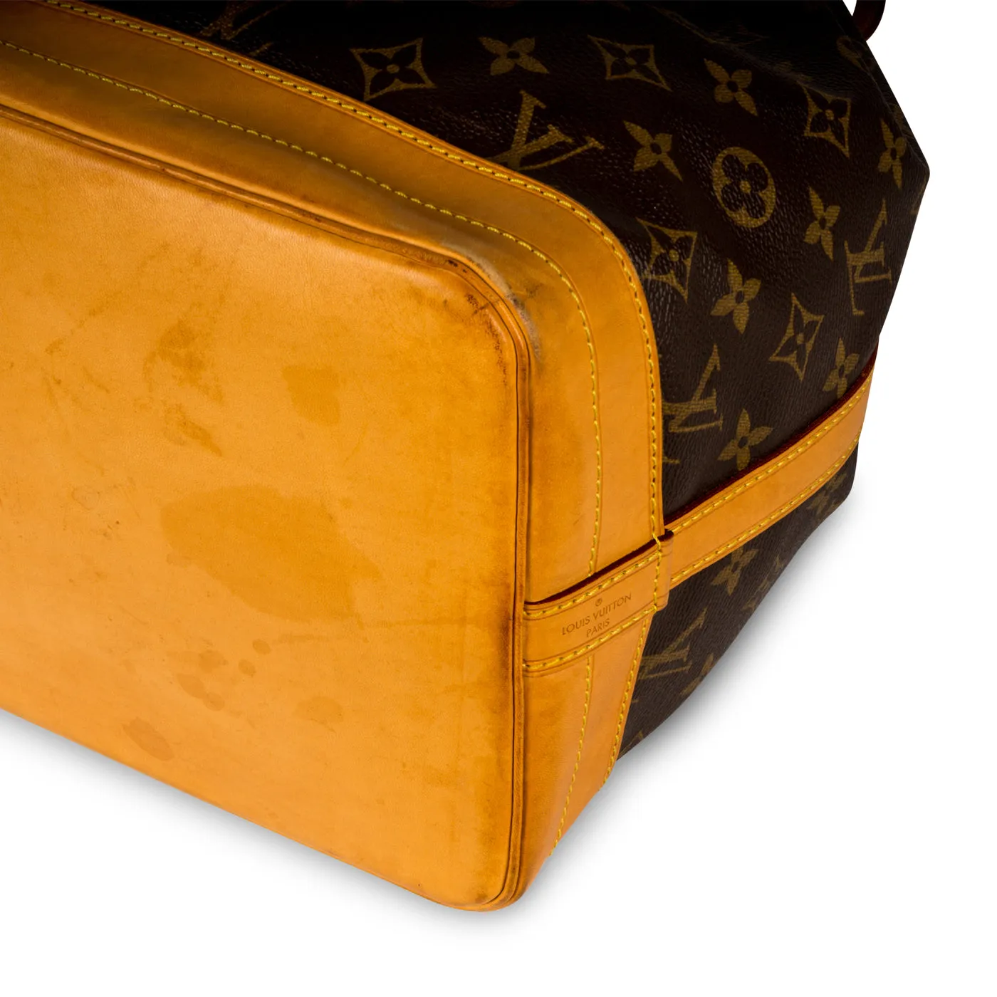 Noe Bucket Bag