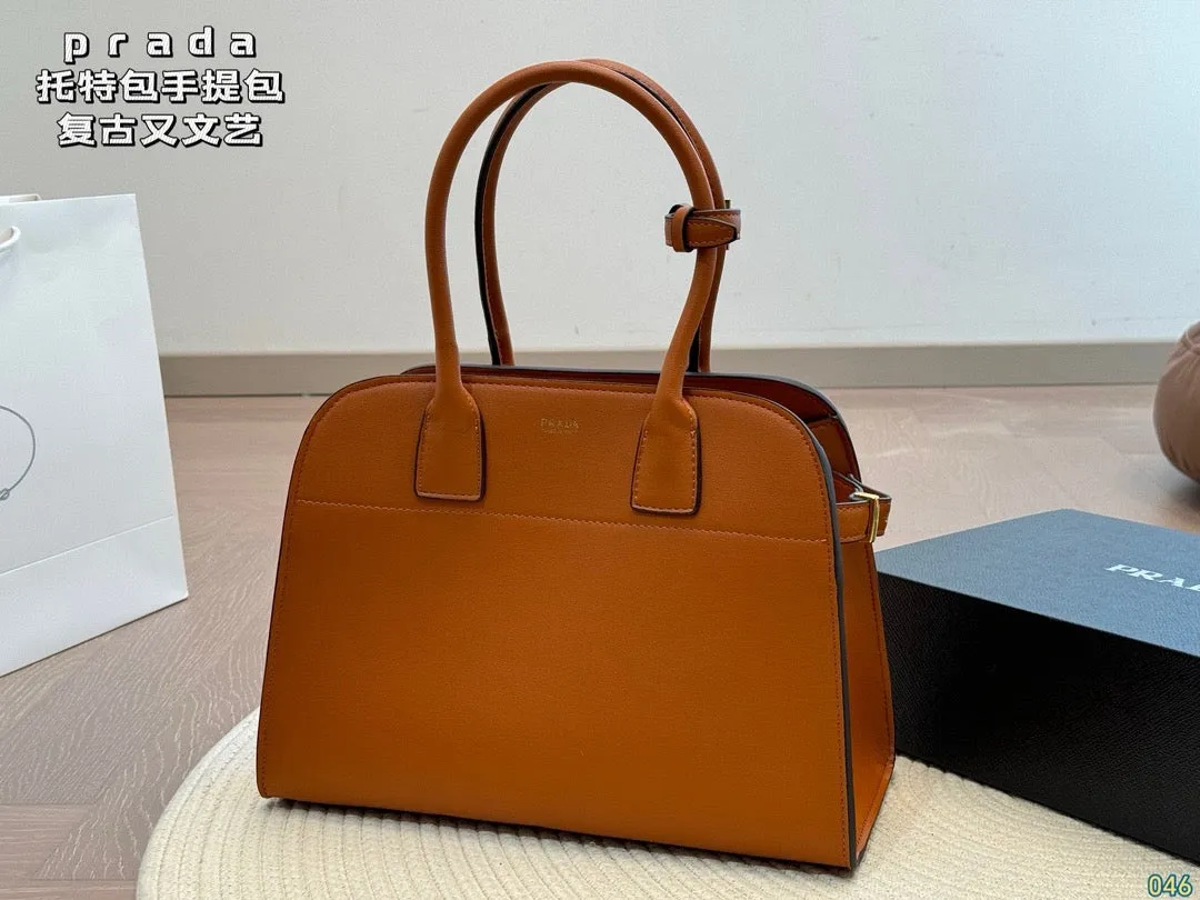 PD304 Leather top-handle Bag / 12.6x9x5.9inch