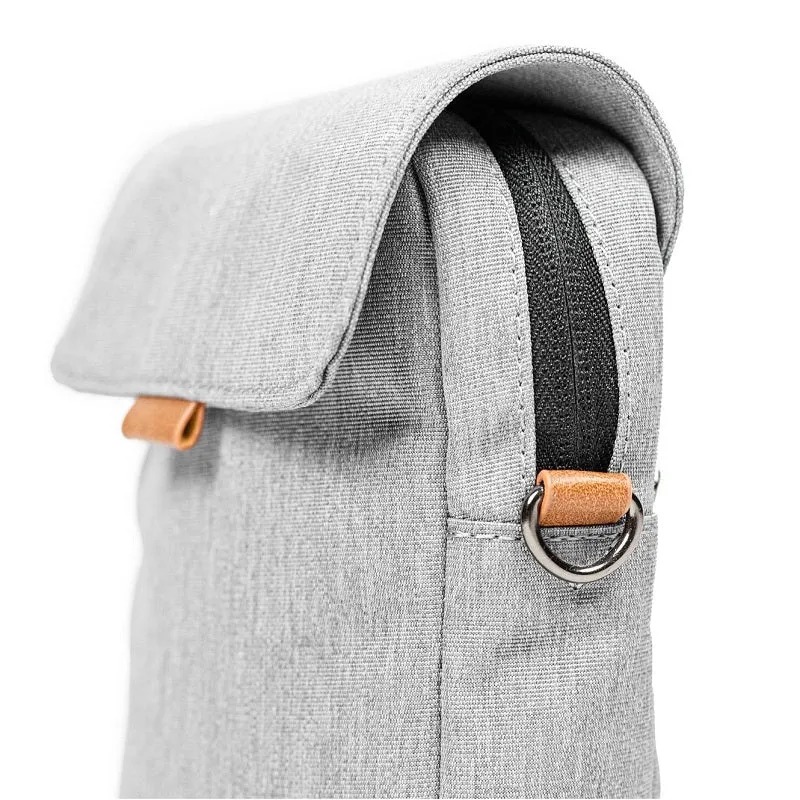 PKG BURRARD Cross Body