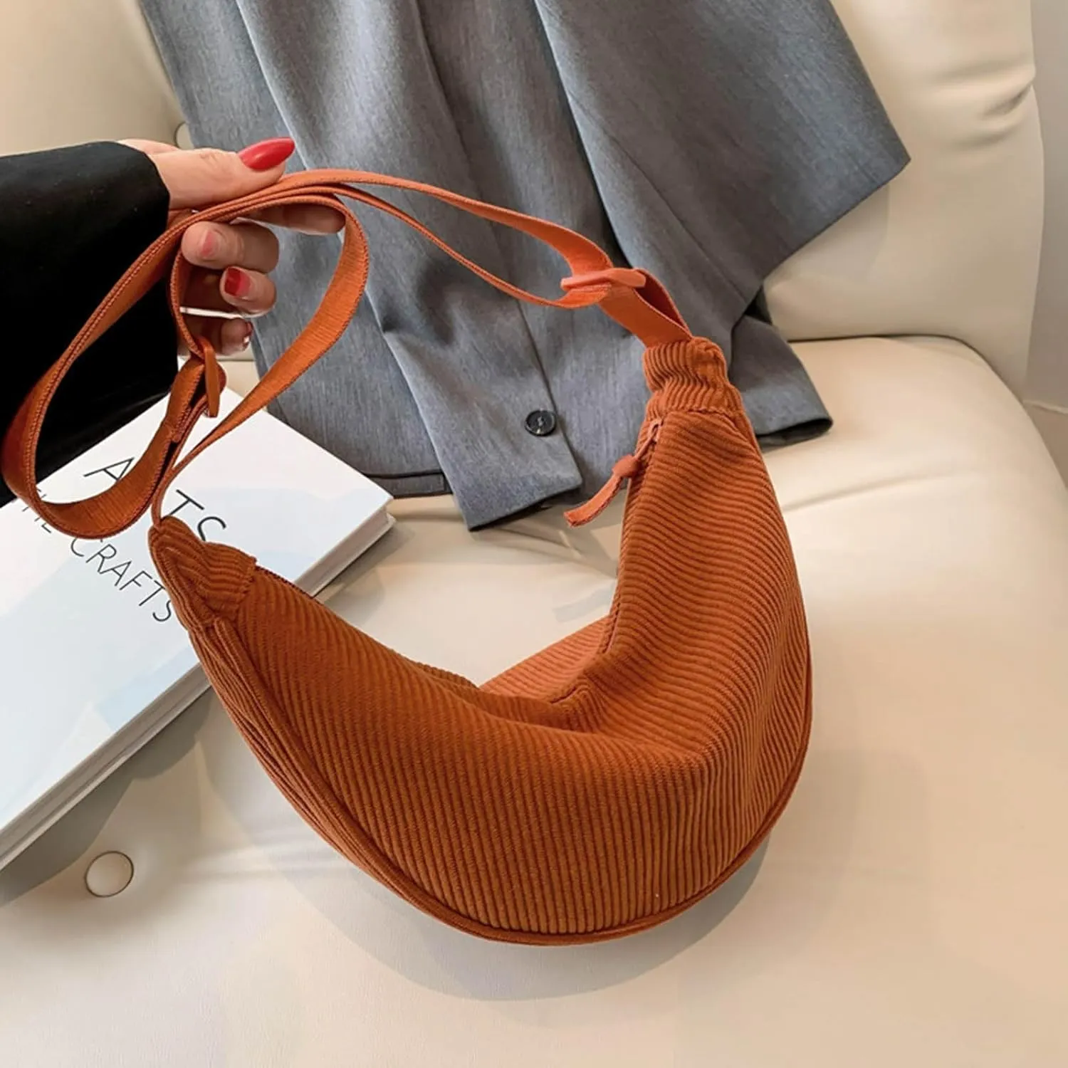 Quilted Crossbody Bags for Women Crossbody Purses and Handbags Lightweight Pocketbook Temperament Clutch Purse(Khaki)