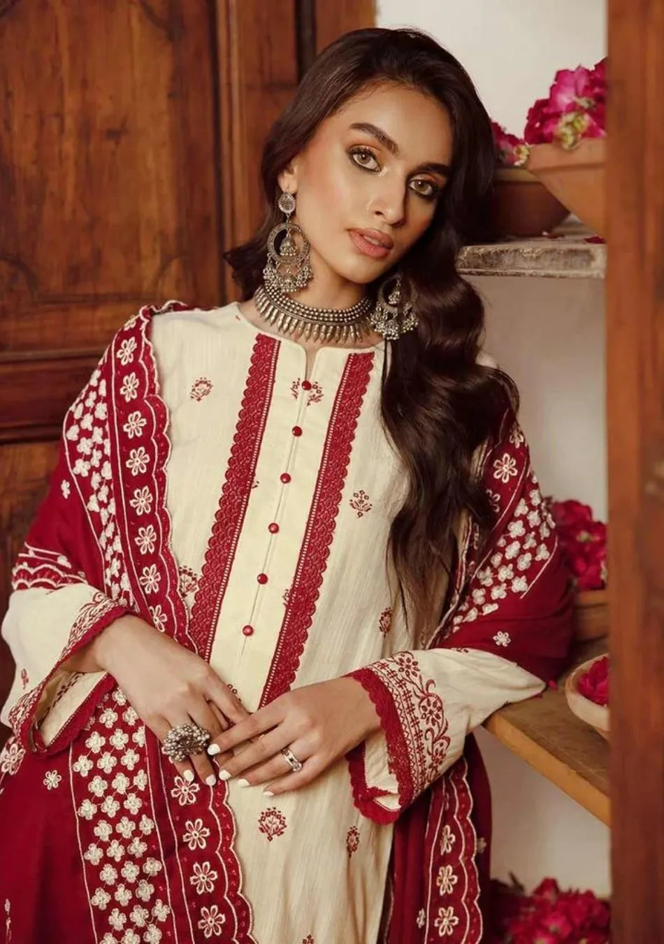 Raj Bari-Embroidered ChikanKari Khaddar-Cream-3PC