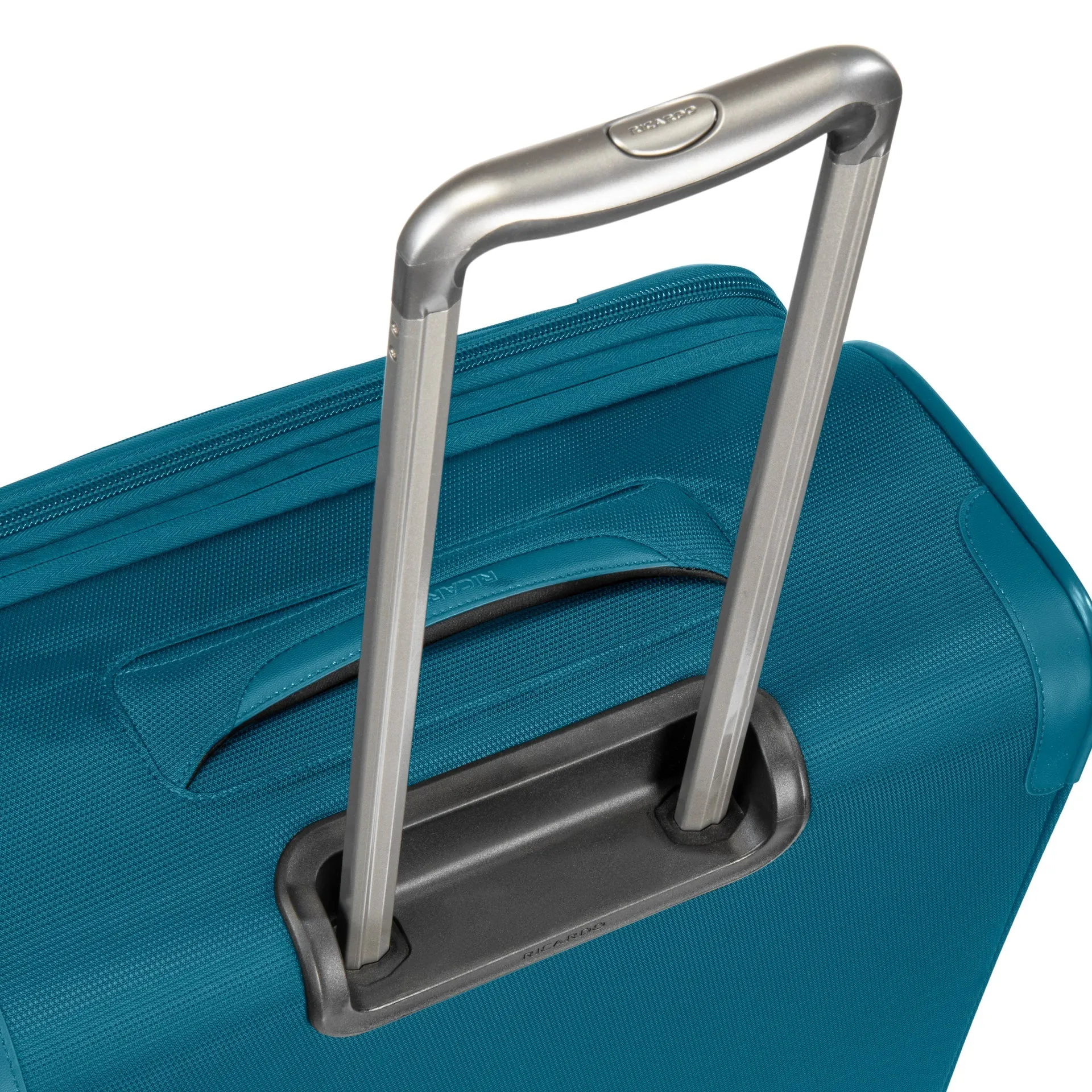Ricardo Beverly Hills Seahaven 2.0 Softside Large Check-In Expandable Spinner