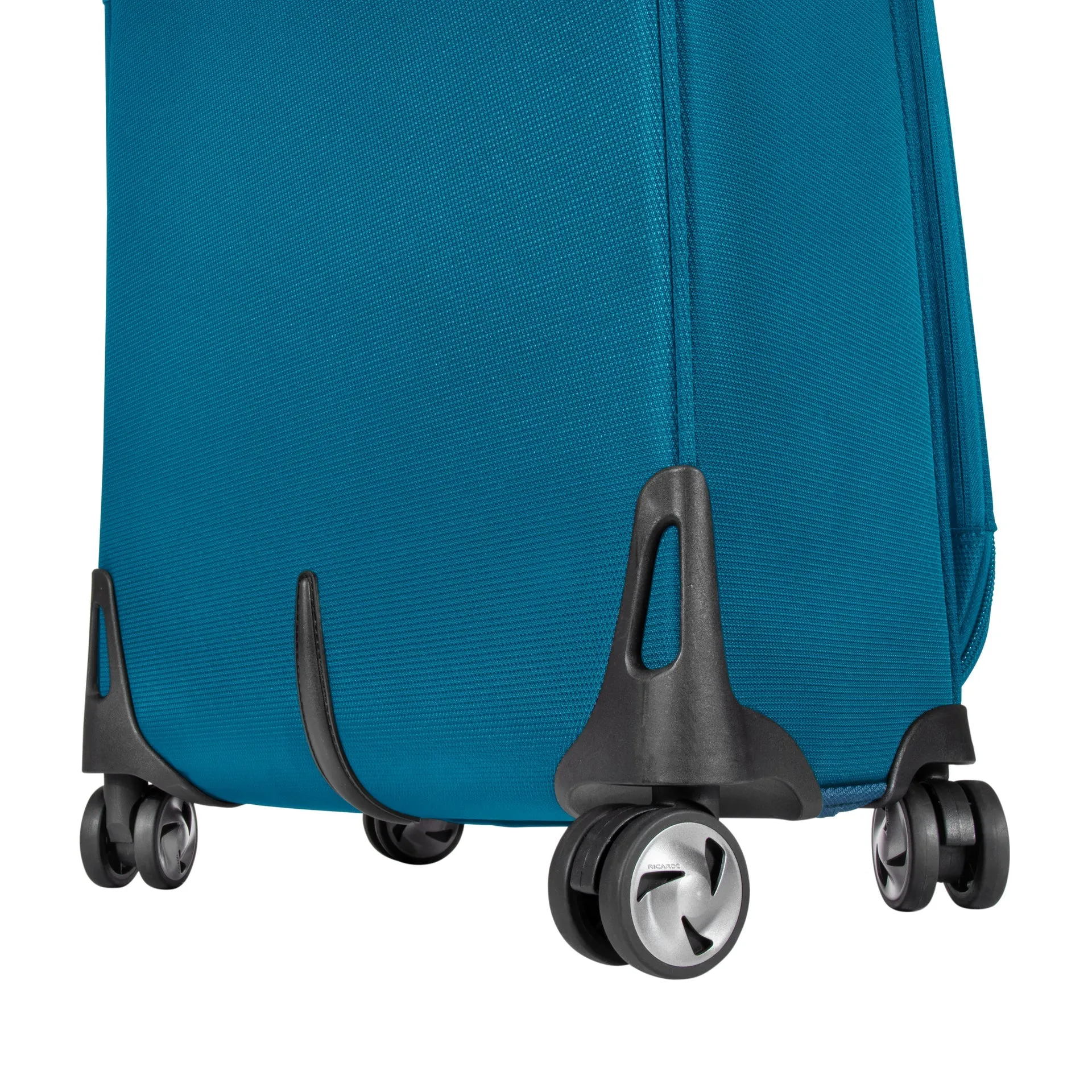 Ricardo Beverly Hills Seahaven 2.0 Softside Large Check-In Expandable Spinner