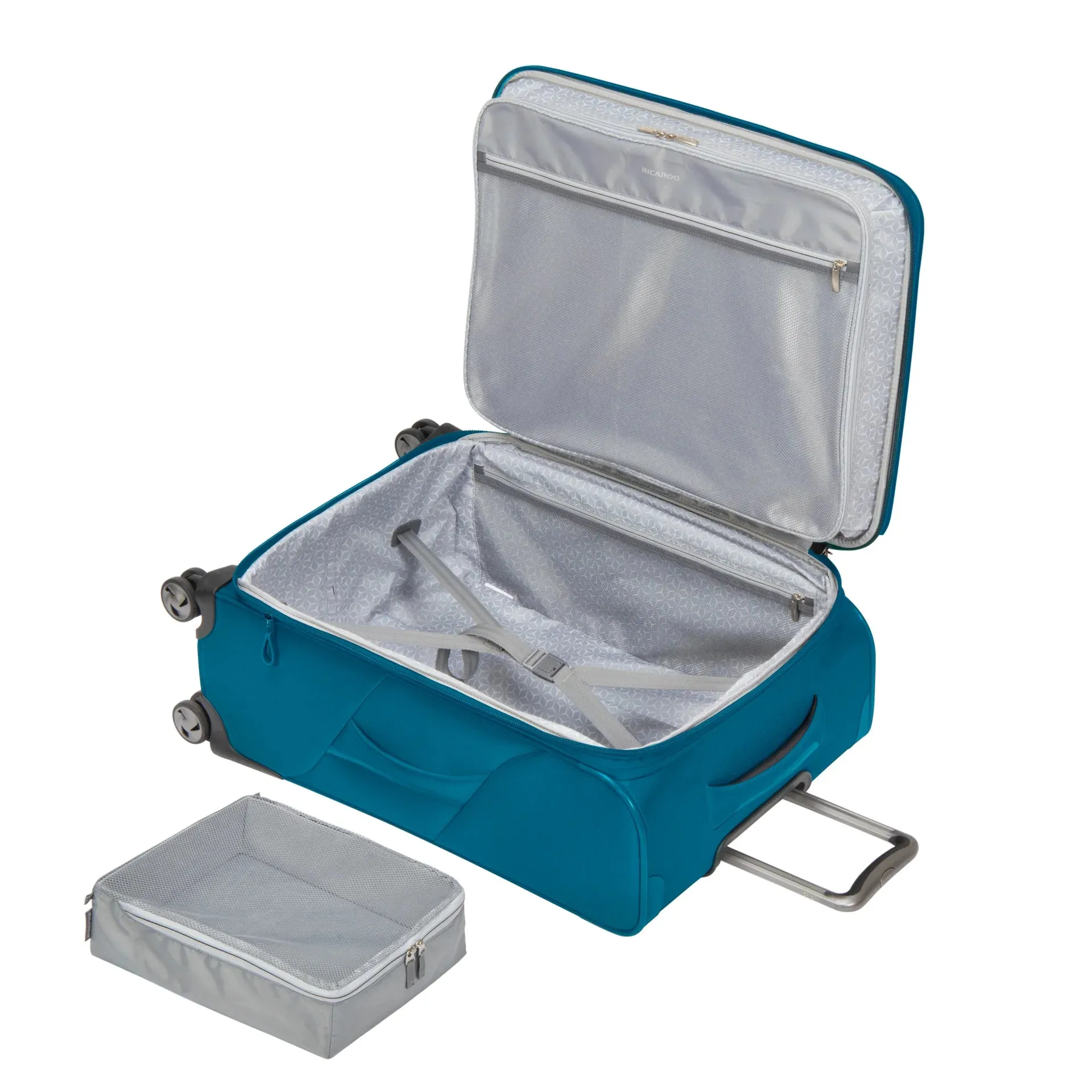 Ricardo Beverly Hills Seahaven 2.0 Softside Large Check-In Expandable Spinner