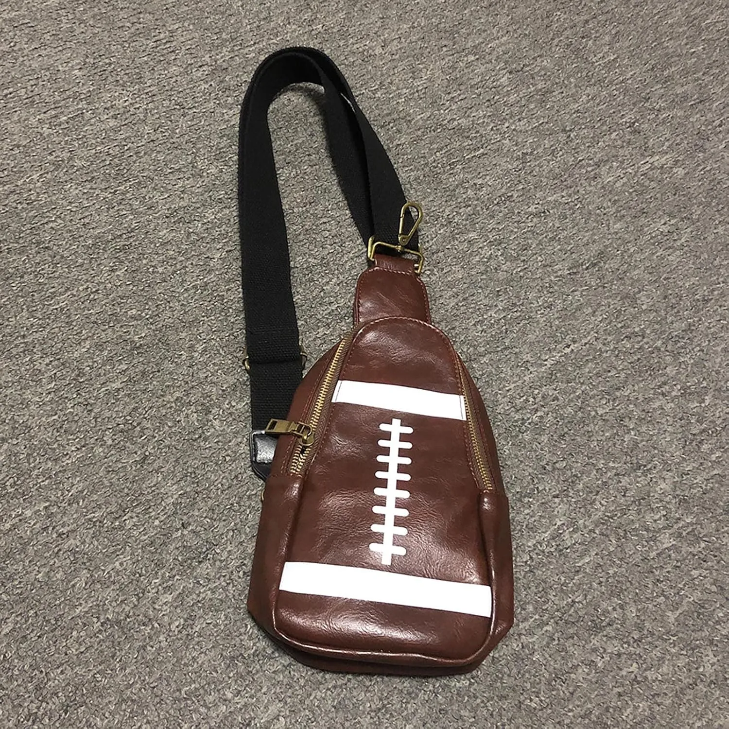 Sling Bag for Men Women Chest Bags Daypack Crossbody for Travel Sport Running Hiking Summer Straw Purse