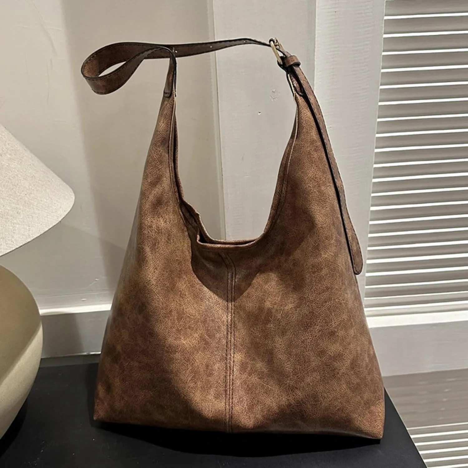 Sling Bags for Women Anti Theft Travel Lightweight Quilted Fabric Handbags for Women Lightweight Puffer Bag(Brown)