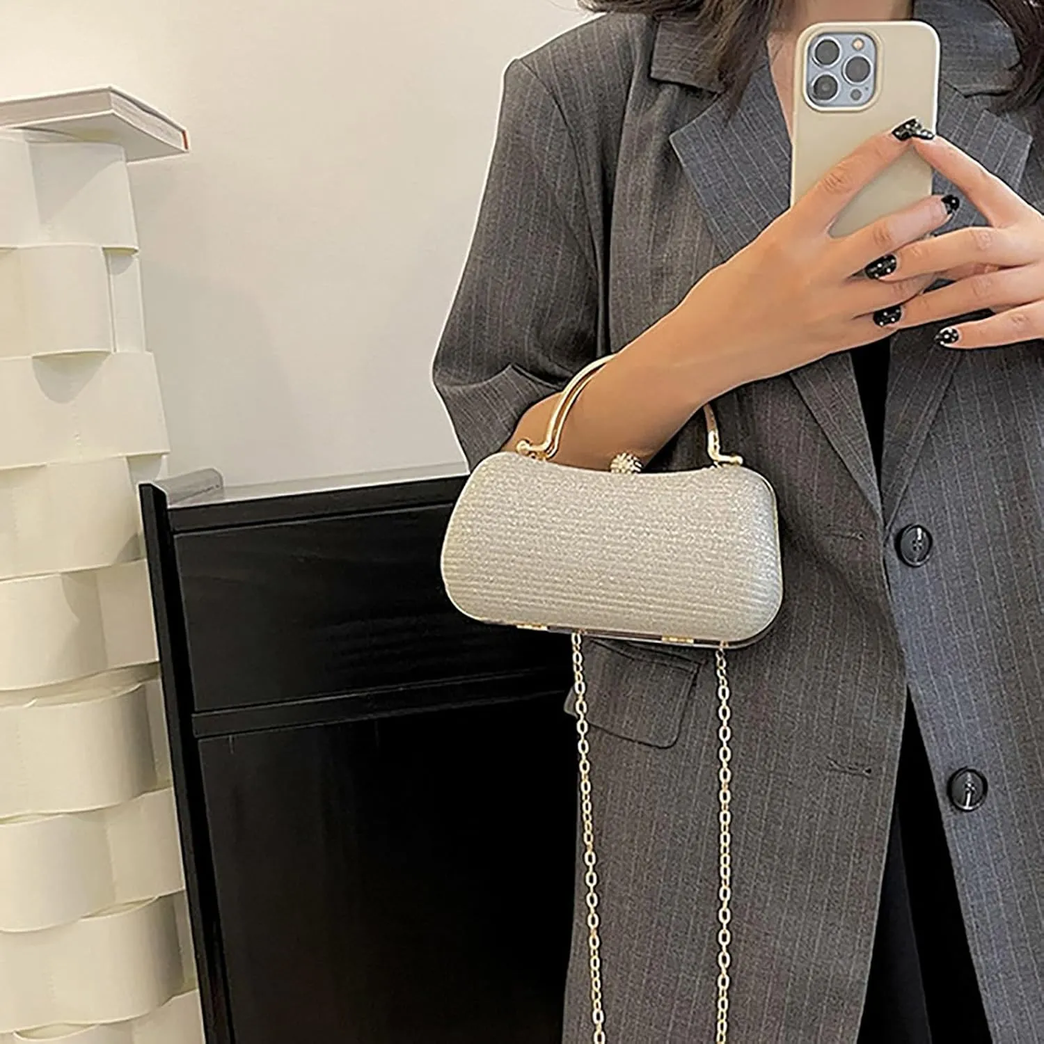 Small Bags for Women Crossbody Shoulder Bags Top-Handle Retro Trendy Casual Cute Chain Womens Purses And Handbags