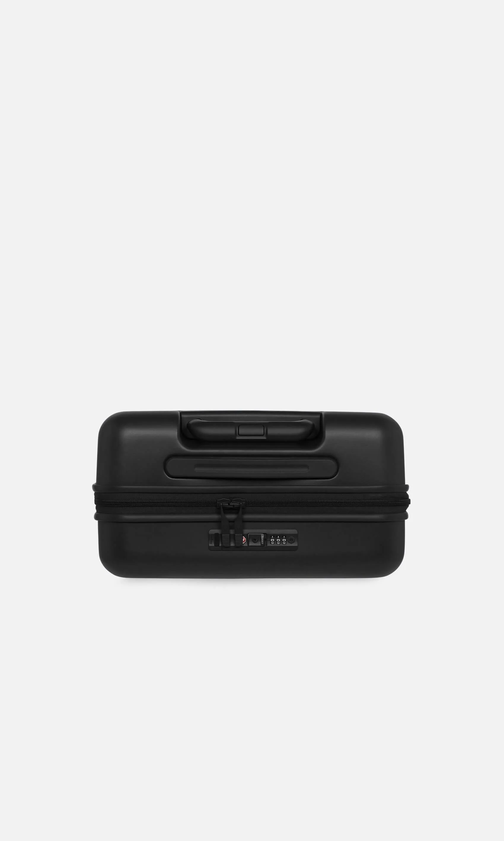 Stamford 2.0 cabin in midnight black