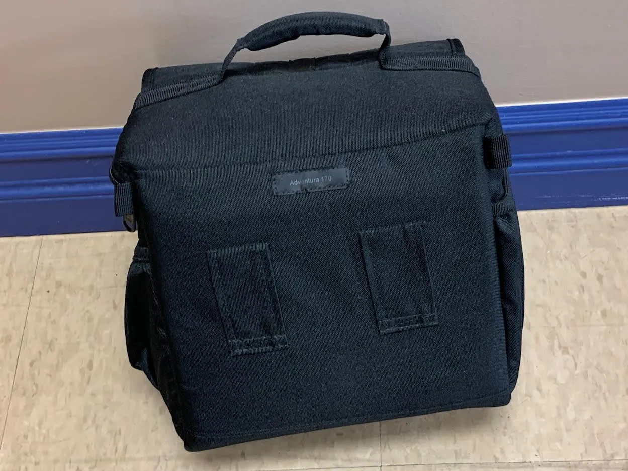 USED Lowepro Adventura 170 Camera bag (Strap missing)