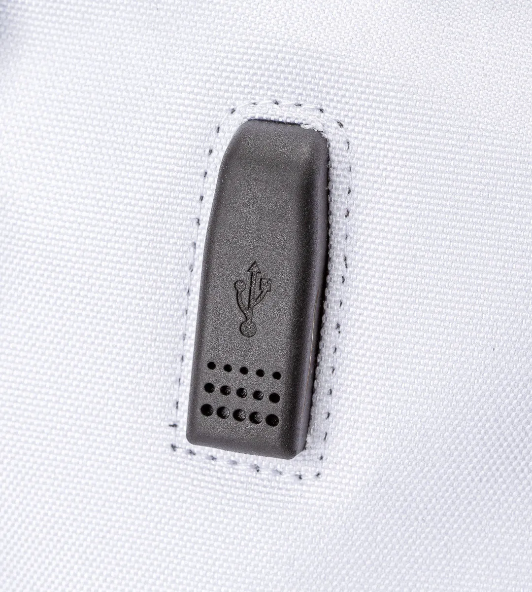 Vault 60L Duffle - White