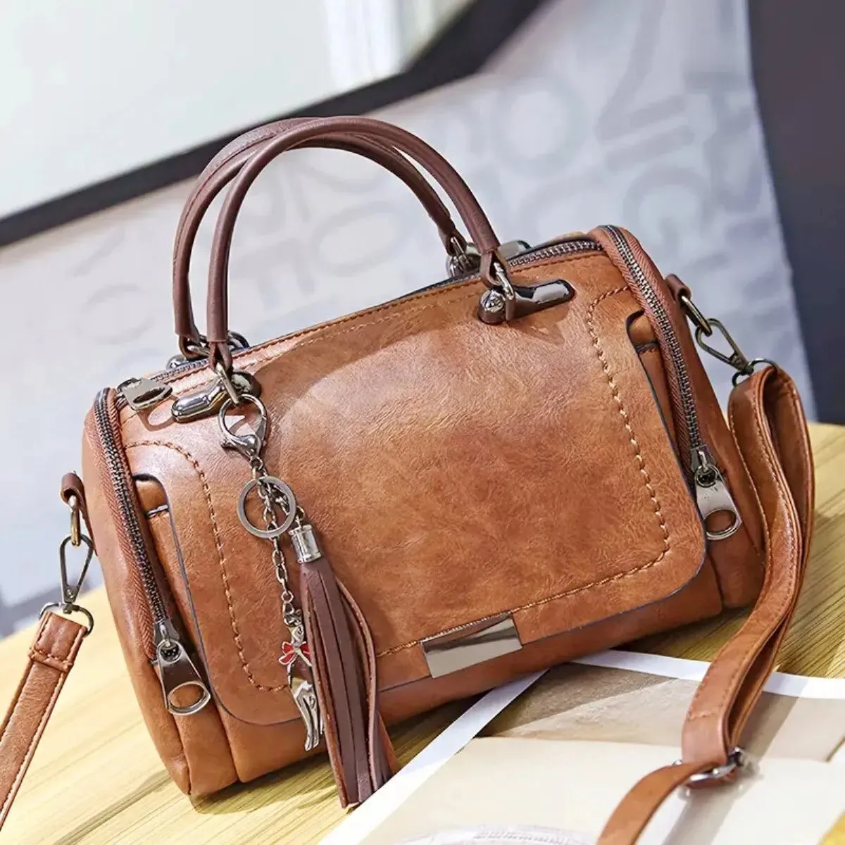Vegan-Friendly Leather Ladies Crossbody Bag