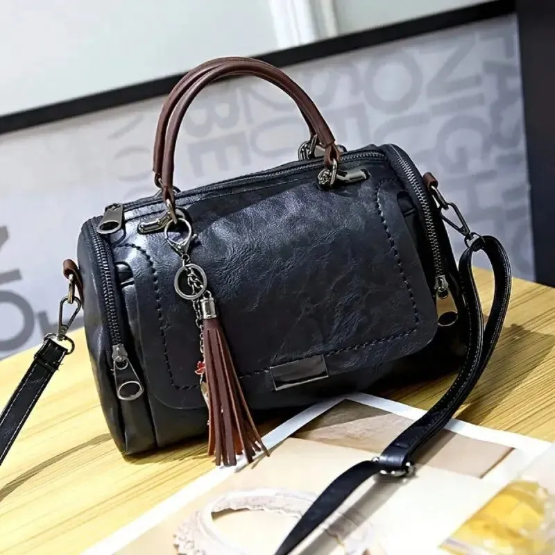 Vegan-Friendly Leather Ladies Crossbody Bag