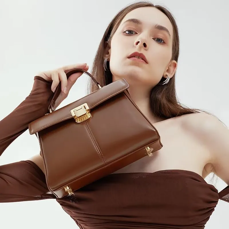 Veltique Hasp Event Clutch